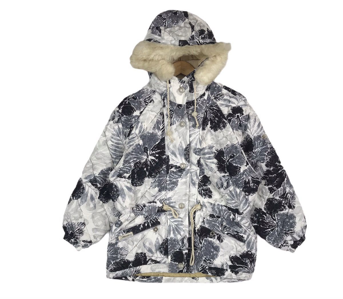 Ellesse Vintage Ellesse Floral Skiwear Hoodie Winter Jacket Size US S / EU 44-46 / 1 - 1 Thumbnail