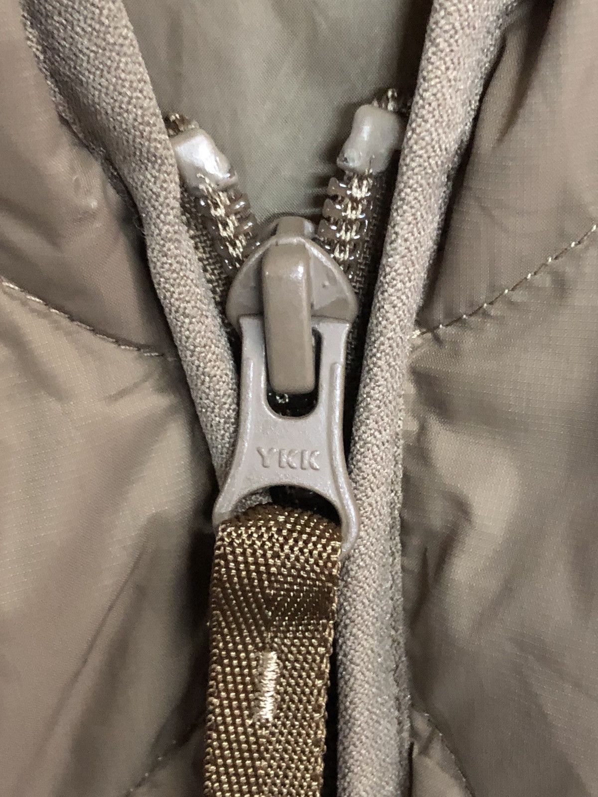 Uniqlo Uniqlo Quilted Recycled Down Jacket Size US L / EU 52-54 / 3 - 10 Thumbnail