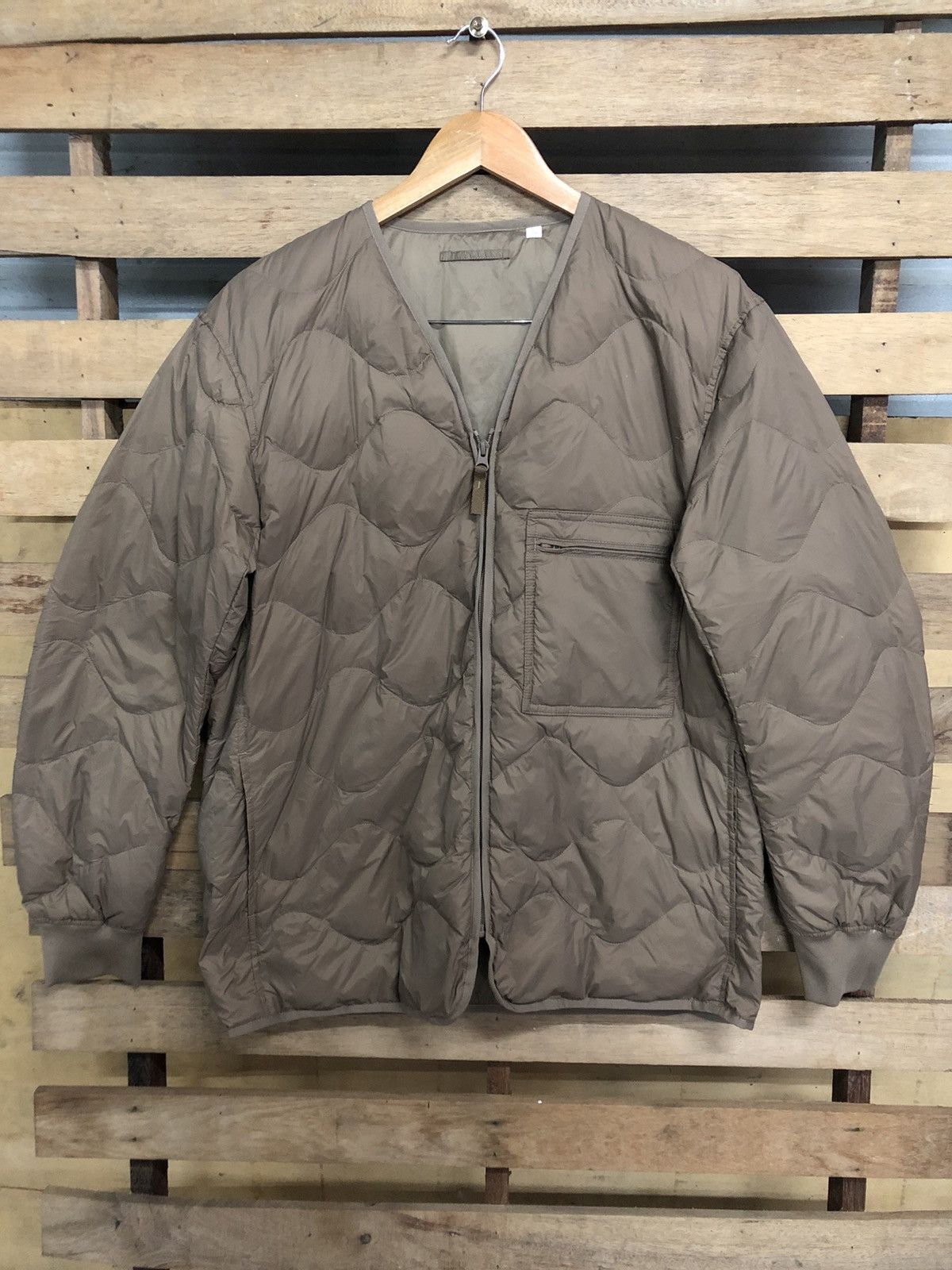 Uniqlo Uniqlo Quilted Recycled Down Jacket Size US L / EU 52-54 / 3 - 2 Thumbnail