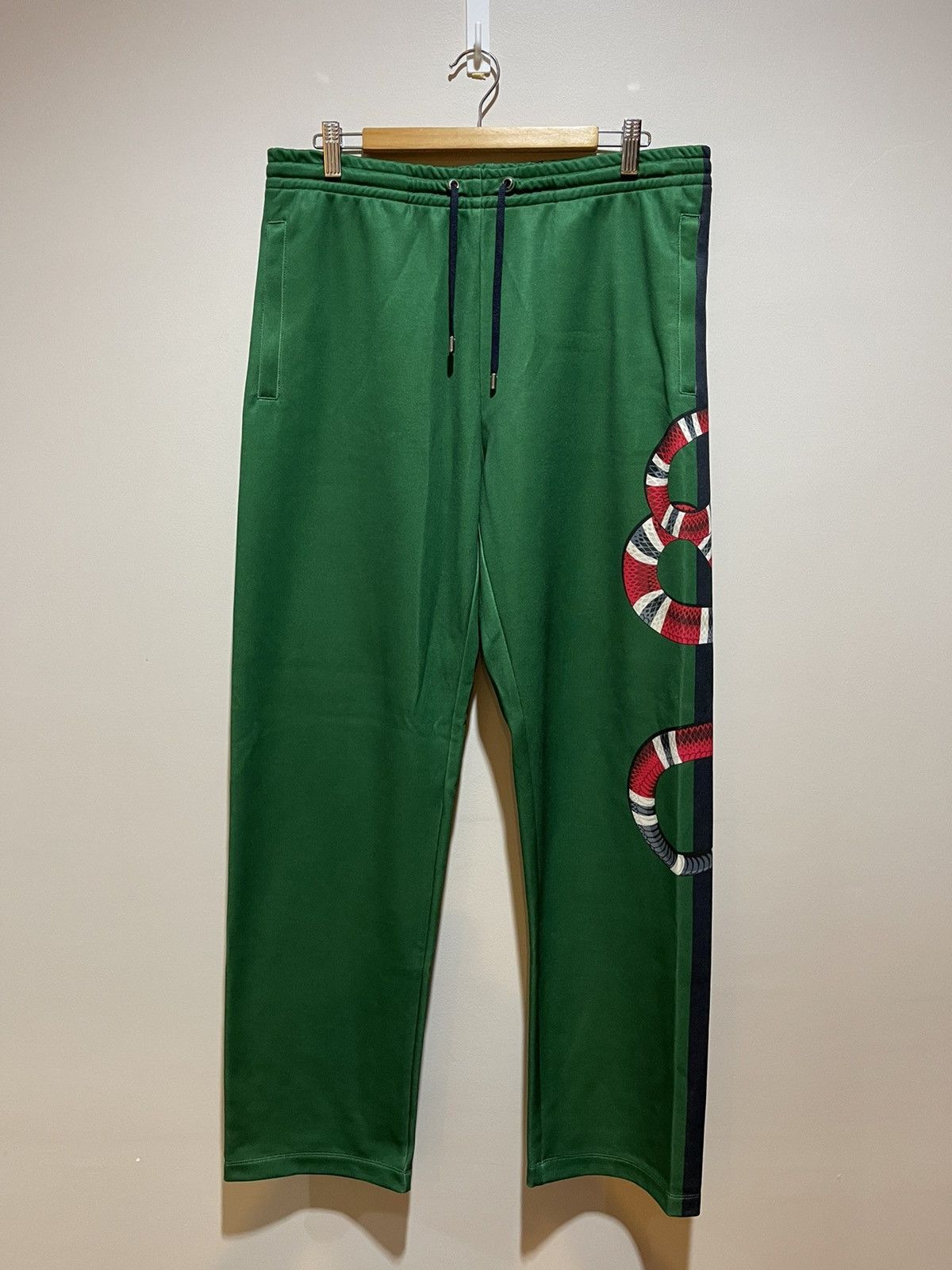 Berolige sandhed anbefale Gucci Gucci Track Snake Pants 2017 | Grailed