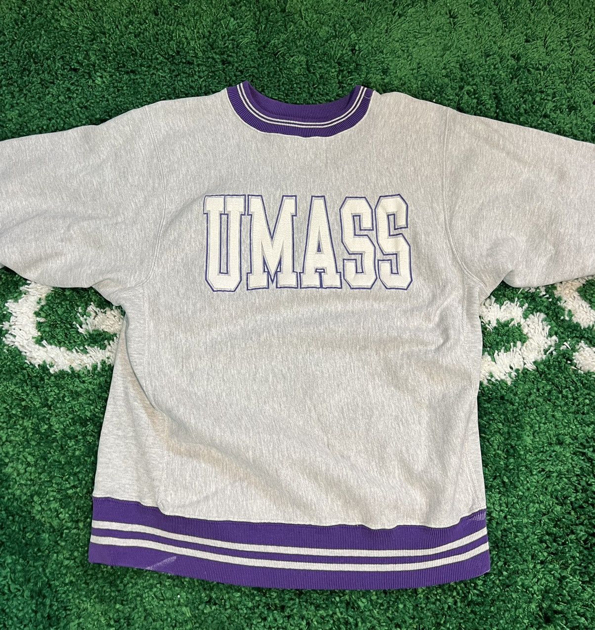 Vintage Vintage Champion UMass Minutemen Spell Out Acid Wash Shirt Size US L / EU 52-54 / 3 - 2 Thumbnail