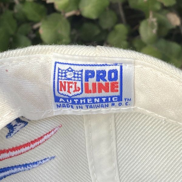 Logo Athletic NFL Pro Line SnapBack Hat Buffalo Bills Diamond Cut White  Vintage