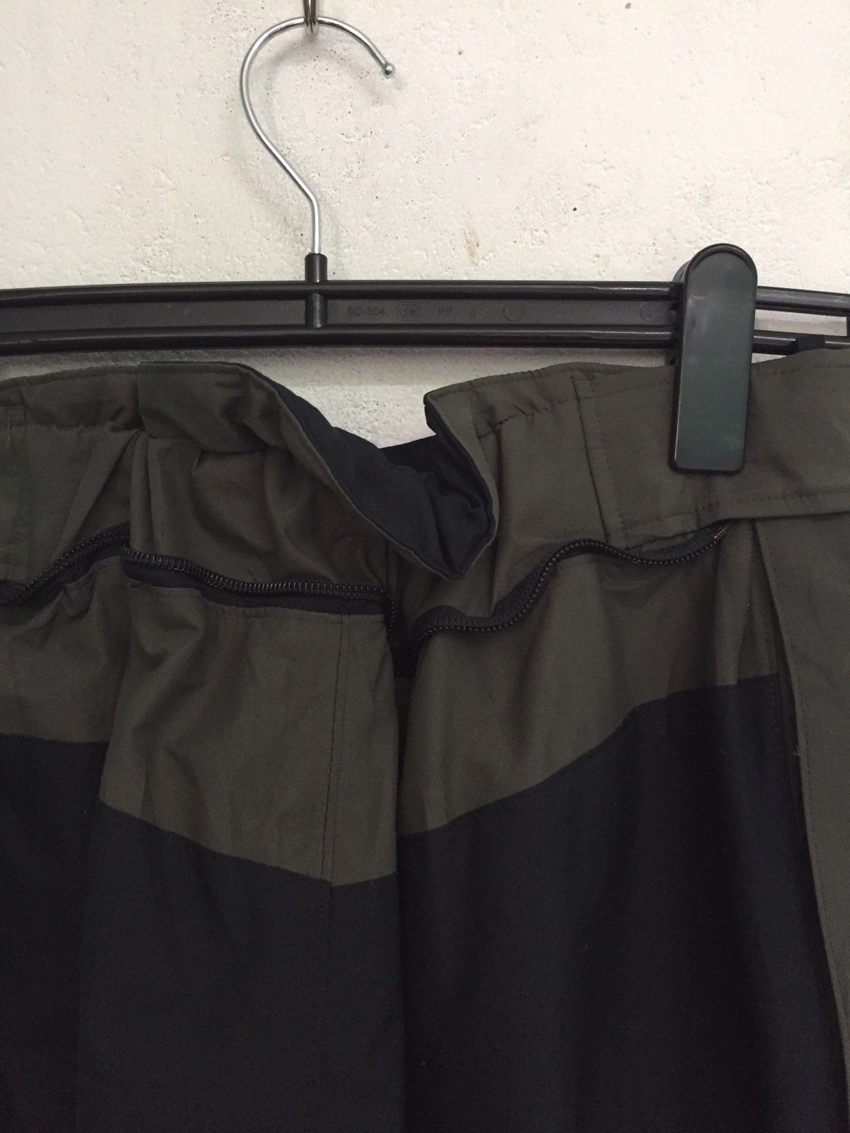 Goretex The North Face Gore-Tex Ski Pant Style Made in Japan Size US 27 - 7 Thumbnail