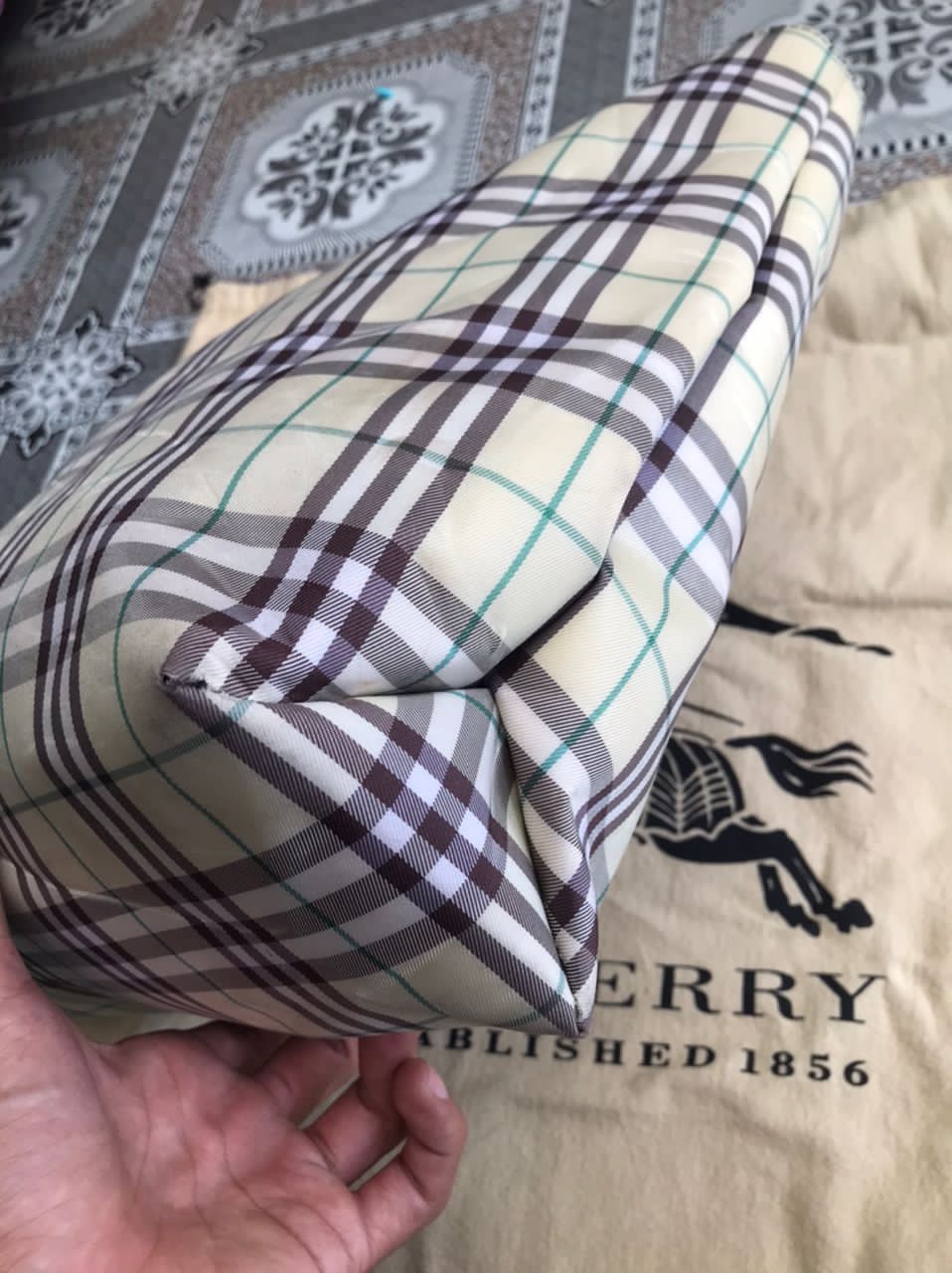 Burberry Authentic BURBERRY Nova Check Tote Bag Size ONE SIZE - 9 Thumbnail