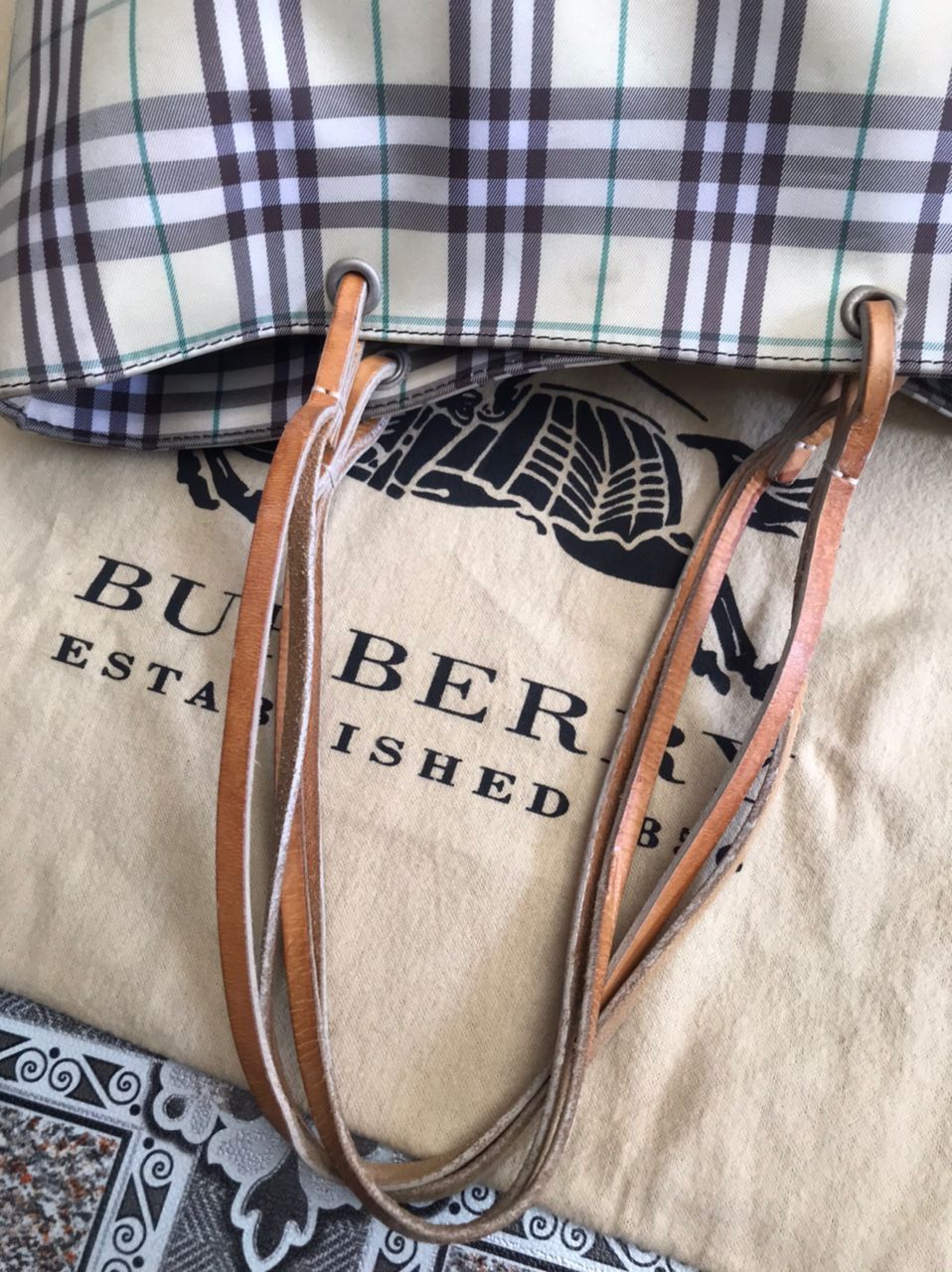 Burberry Authentic BURBERRY Nova Check Tote Bag Size ONE SIZE - 6 Thumbnail