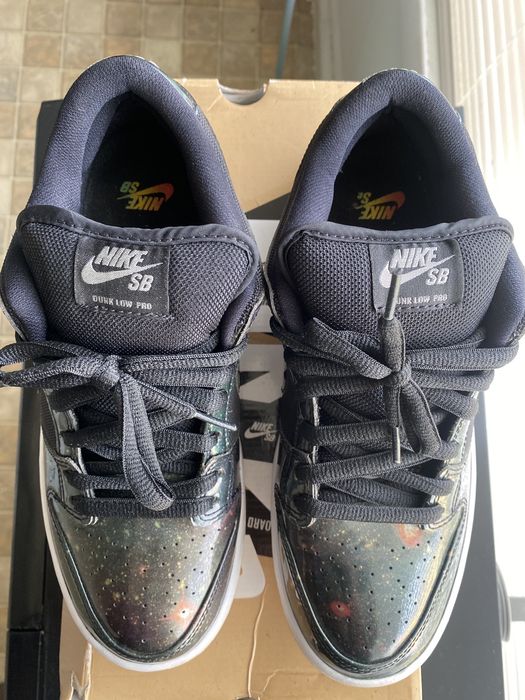 sb dunk low intergalactic