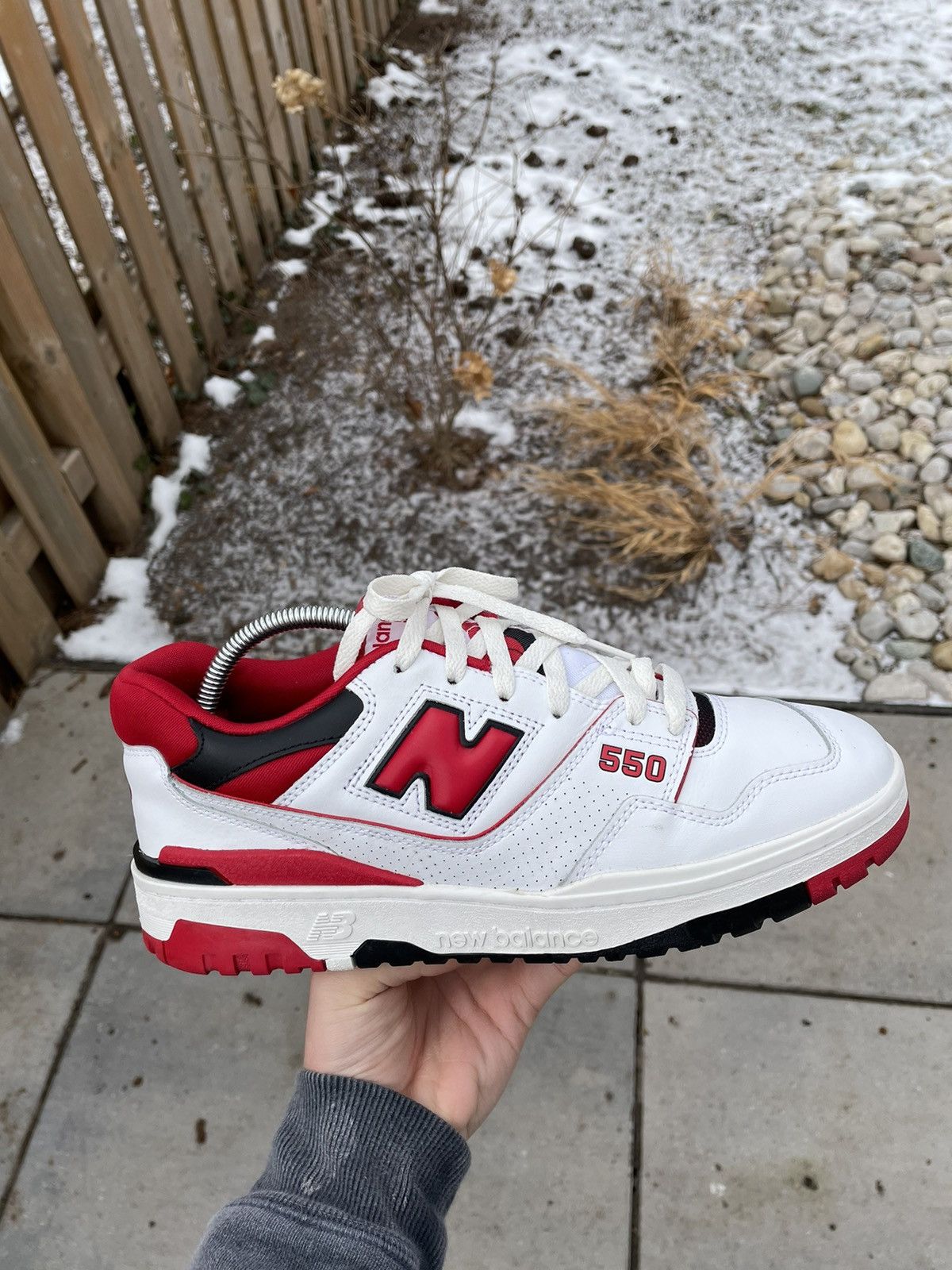 New Balance 550 White / Red / Black - Size 7.5