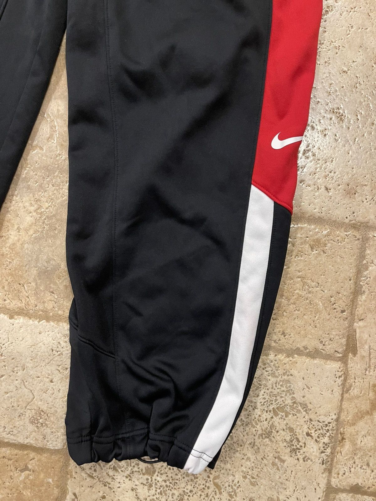Nike Nike Black/Red/White Jogger Pants Size US 33 - 3 Thumbnail