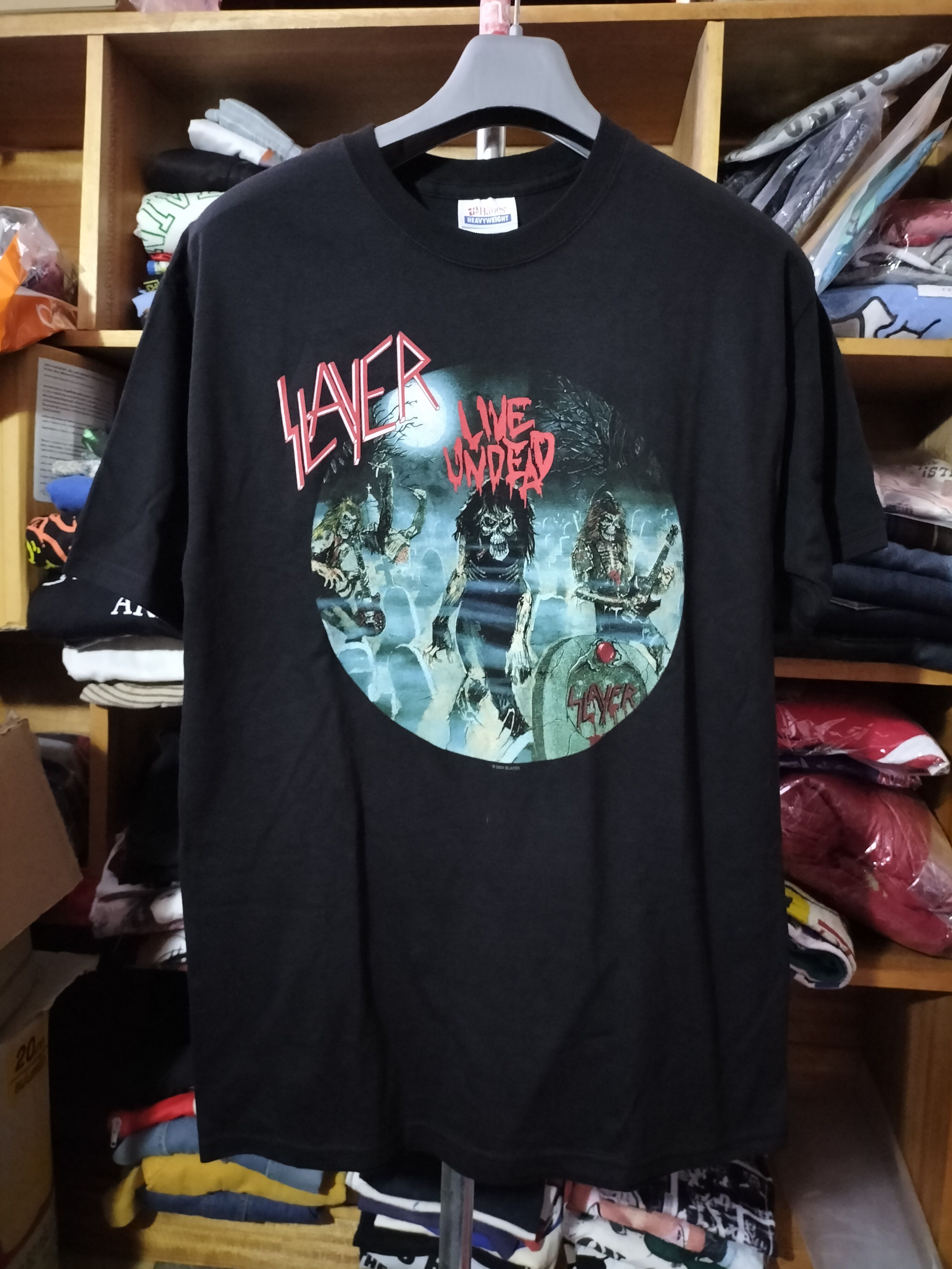 image of Slayer Live Undead 2004 Hanes Metaltee Tour Fashion in Black, Men's (Size Medium)