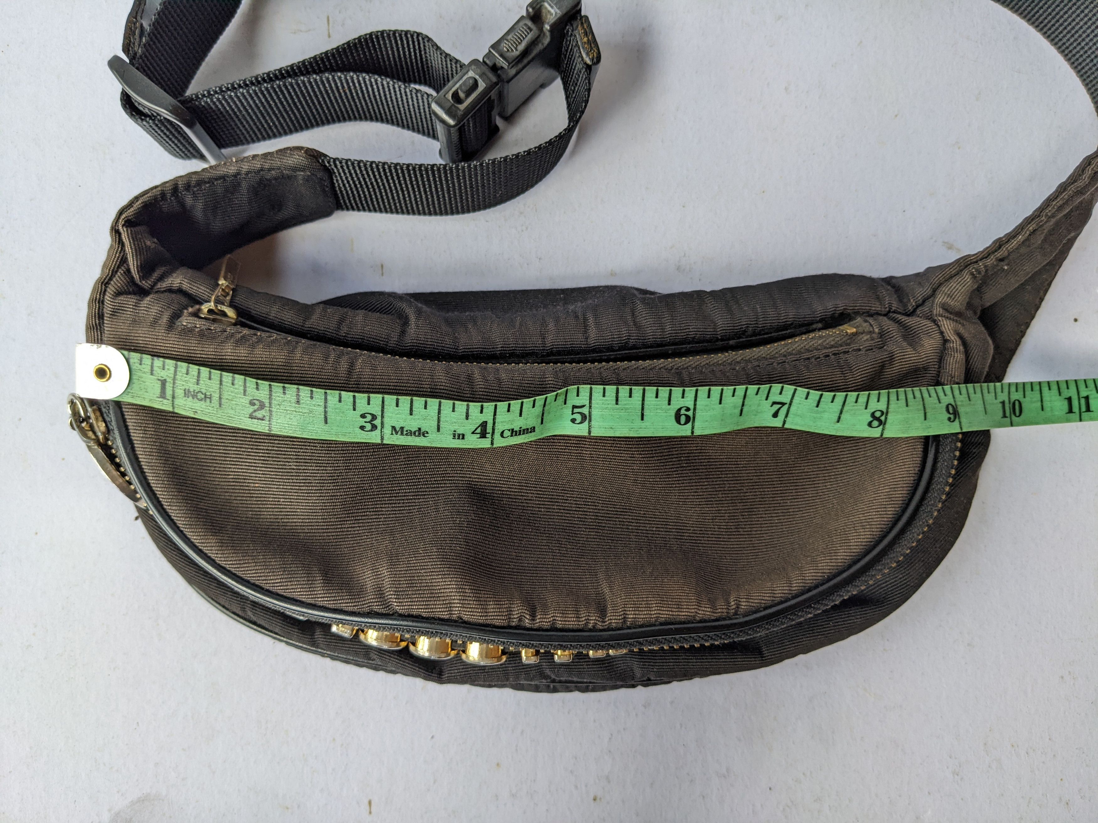 Moschino Authentic vintage MOSCHINO Waist bag redwall golden letter Size ONE SIZE - 10 Thumbnail