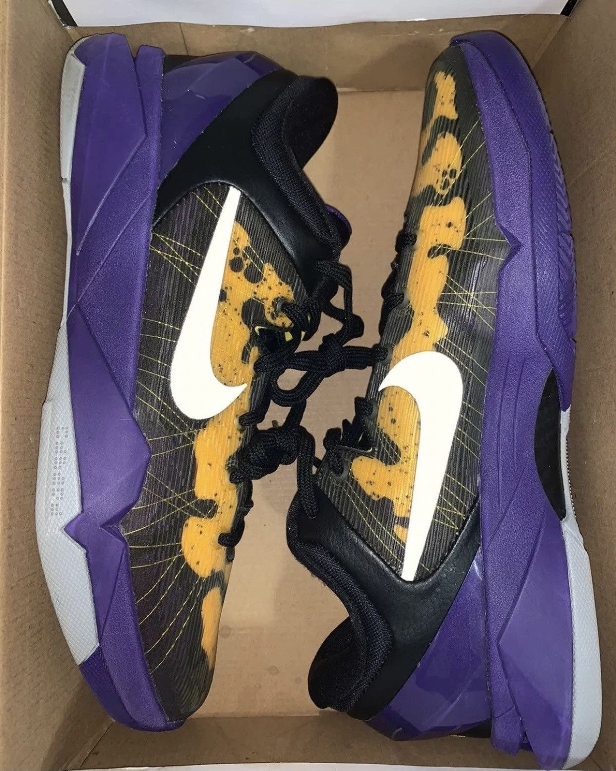 Nike Zoom Kobe 7 Poison Dart Frog Lakers 2012 SIZE 10.5 Size US 10.5 / EU 43-44 - 1 Thumbnail