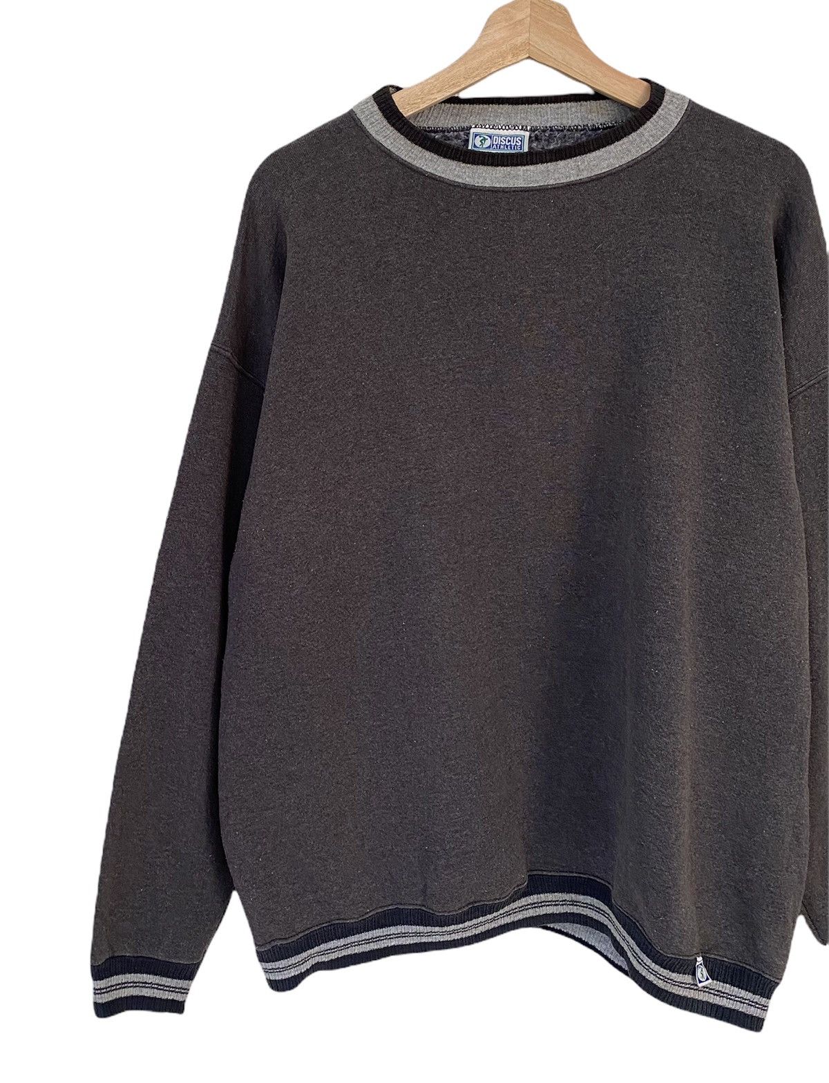 Vintage VINTAGE DISCUS ATHLETIC PLAIN RINGER SWEATSHIRT RARE Size US L / EU 52-54 / 3 - 5 Thumbnail