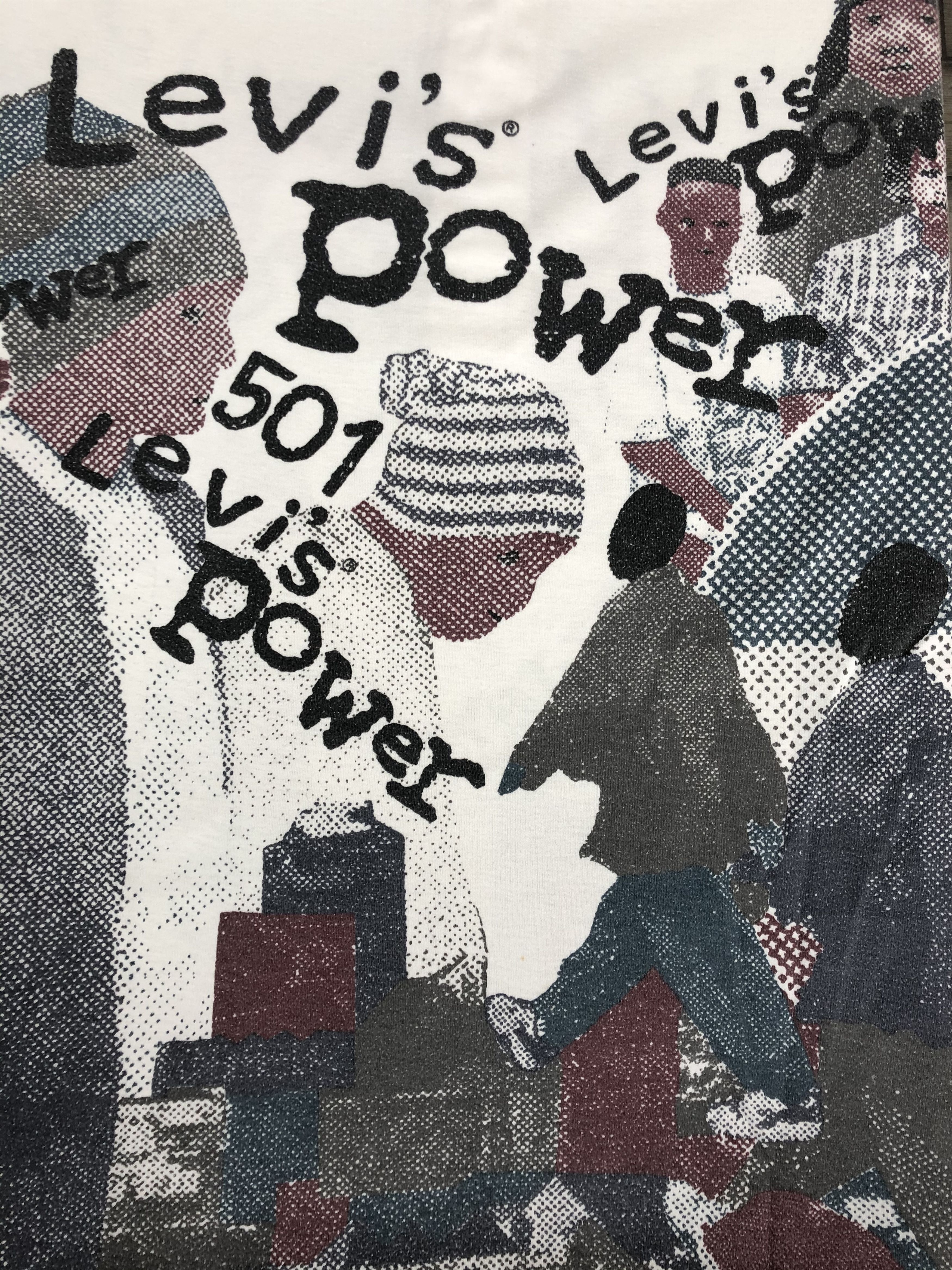 Levi's Vintage 90s Levi's 501 Power Print All Over Me t-shirt Size US L / EU 52-54 / 3 - 5 Thumbnail