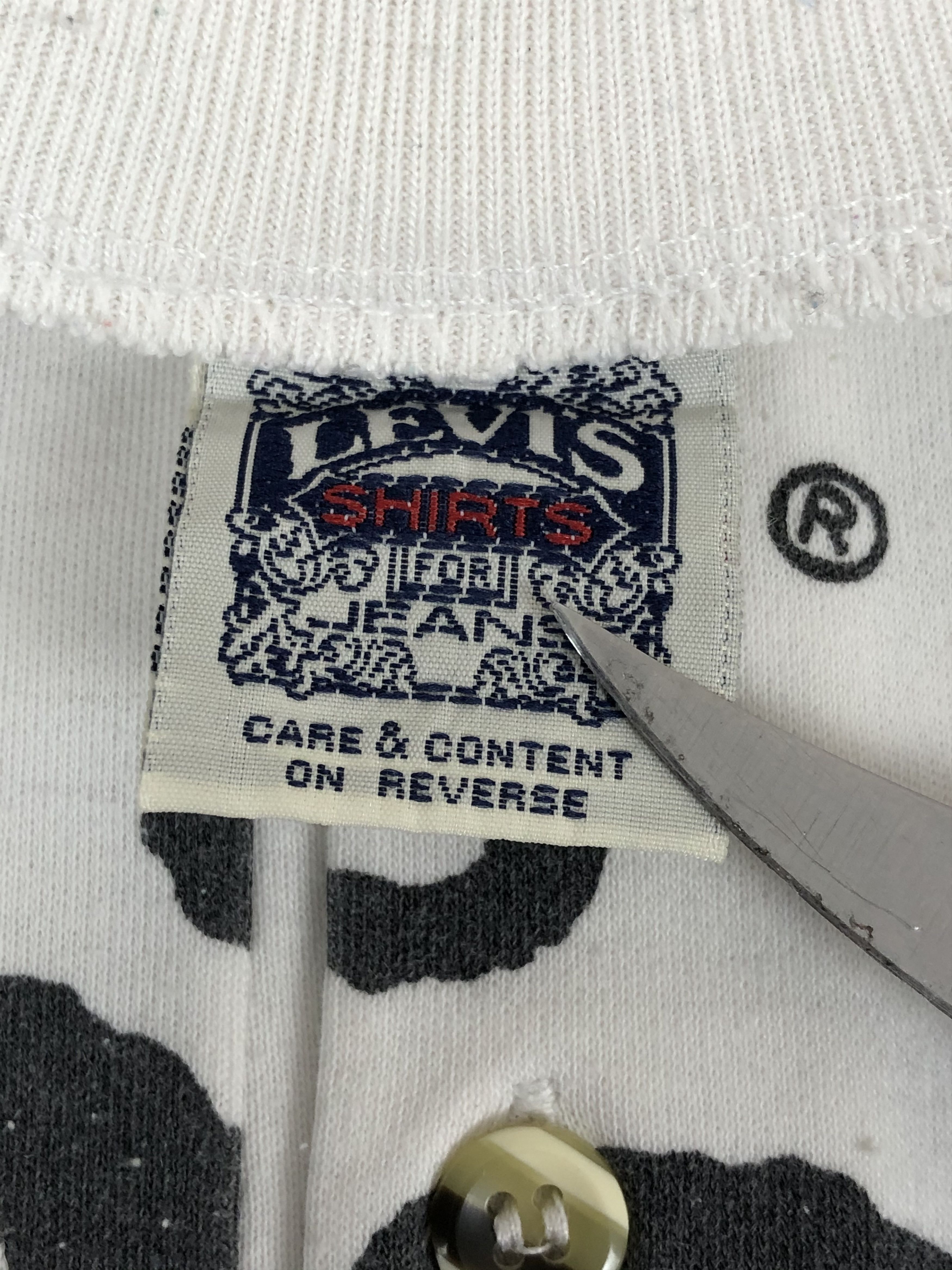 Levi's Vintage 90s Levi's 501 Power Print All Over Me t-shirt Size US L / EU 52-54 / 3 - 10 Thumbnail