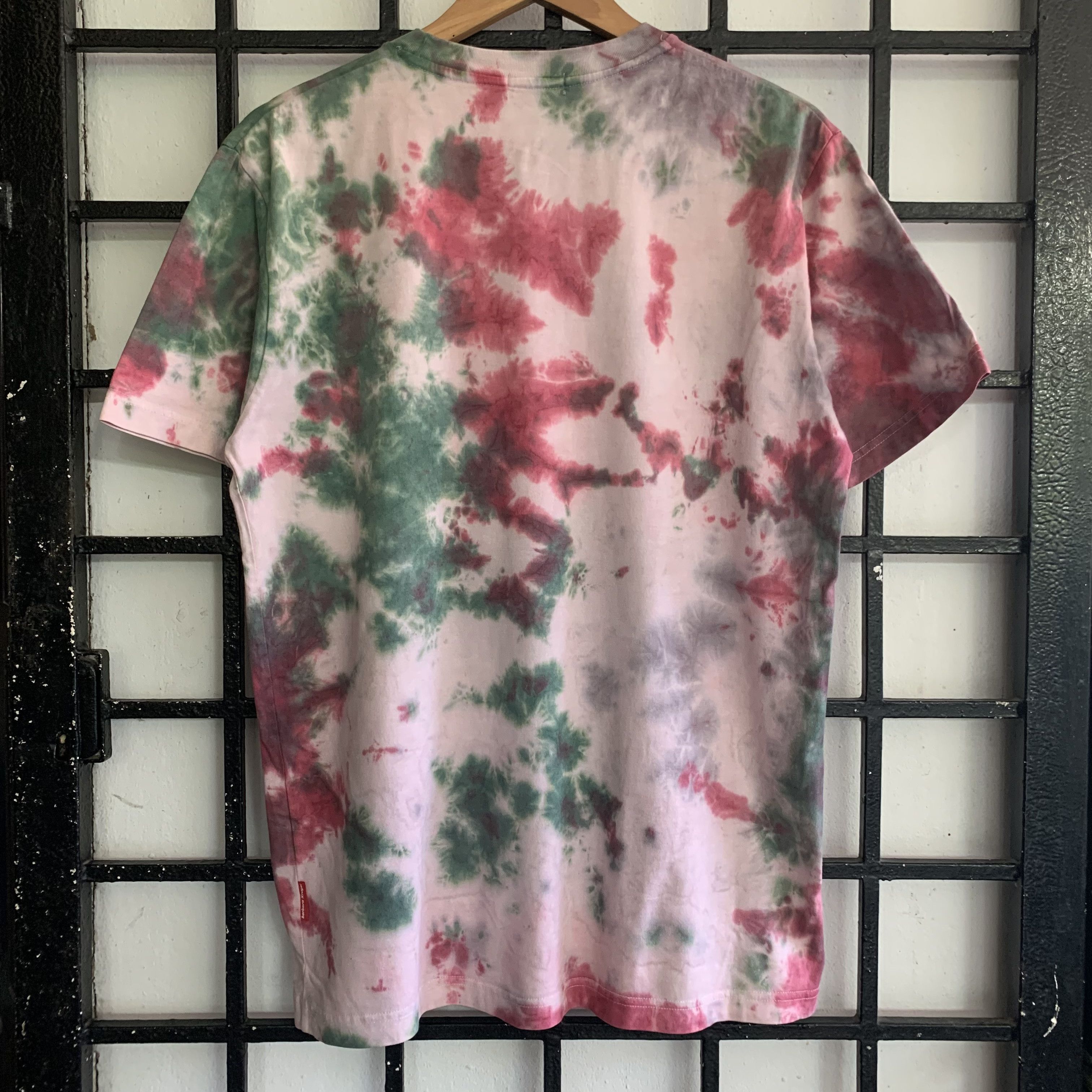 Band Tees 💣OFFER Vtg BARBARA KRUGER Rock Band Tie Dye Tshirt Size US L / EU 52-54 / 3 - 2 Thumbnail