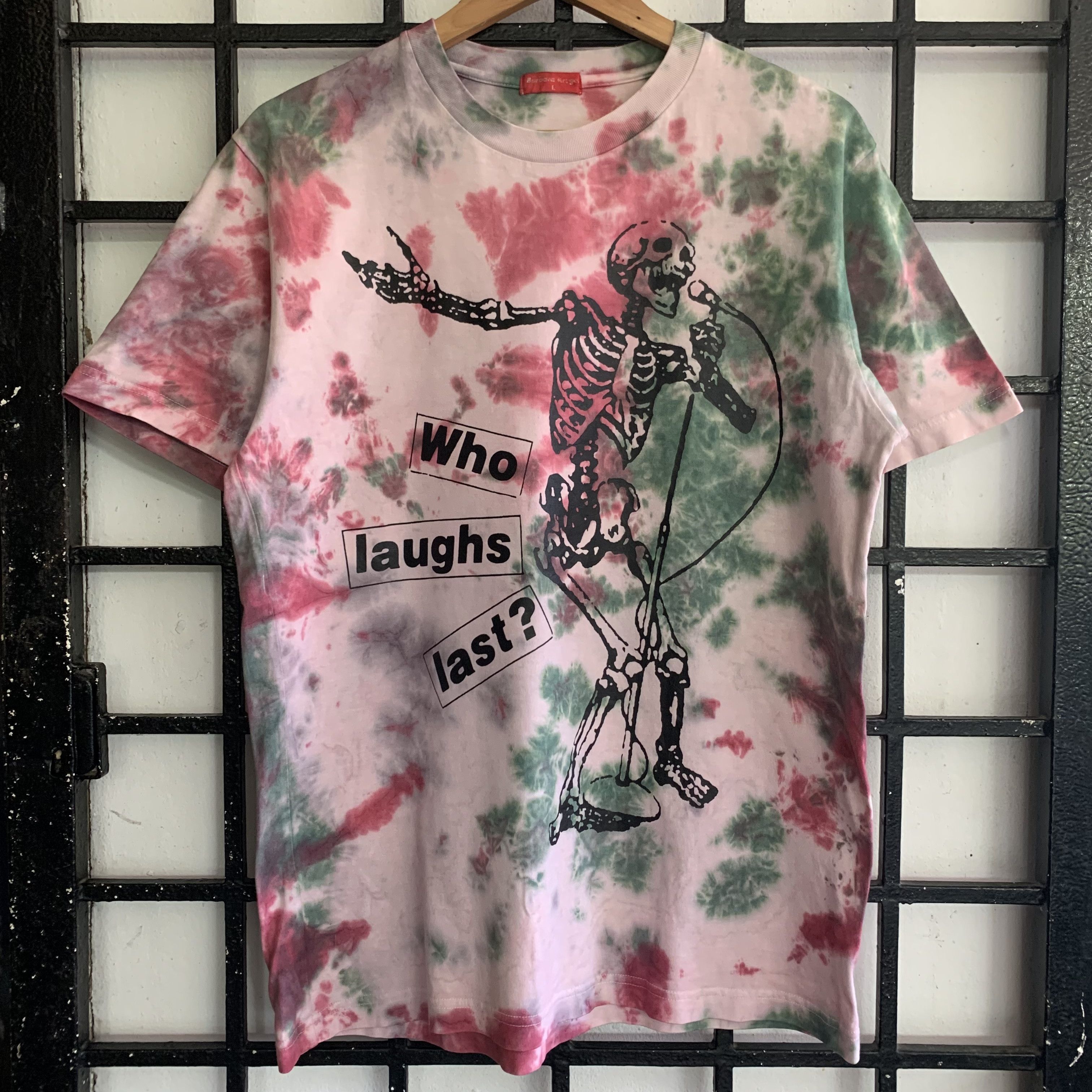Band Tees 💣OFFER Vtg BARBARA KRUGER Rock Band Tie Dye Tshirt Size US L / EU 52-54 / 3 - 1 Thumbnail