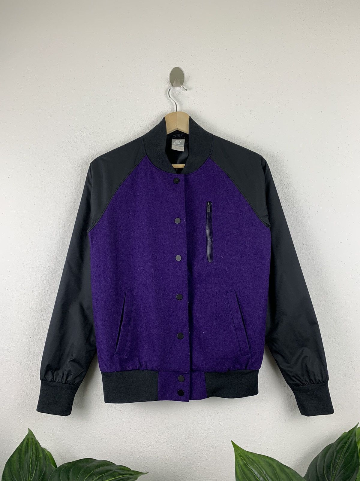 NIKE SPORTWEAR VARSITY JACKET