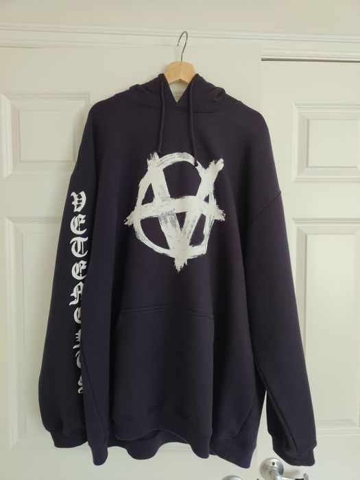 Vetements Vetements Anarchy Gothic Logo Hoodie | Grailed