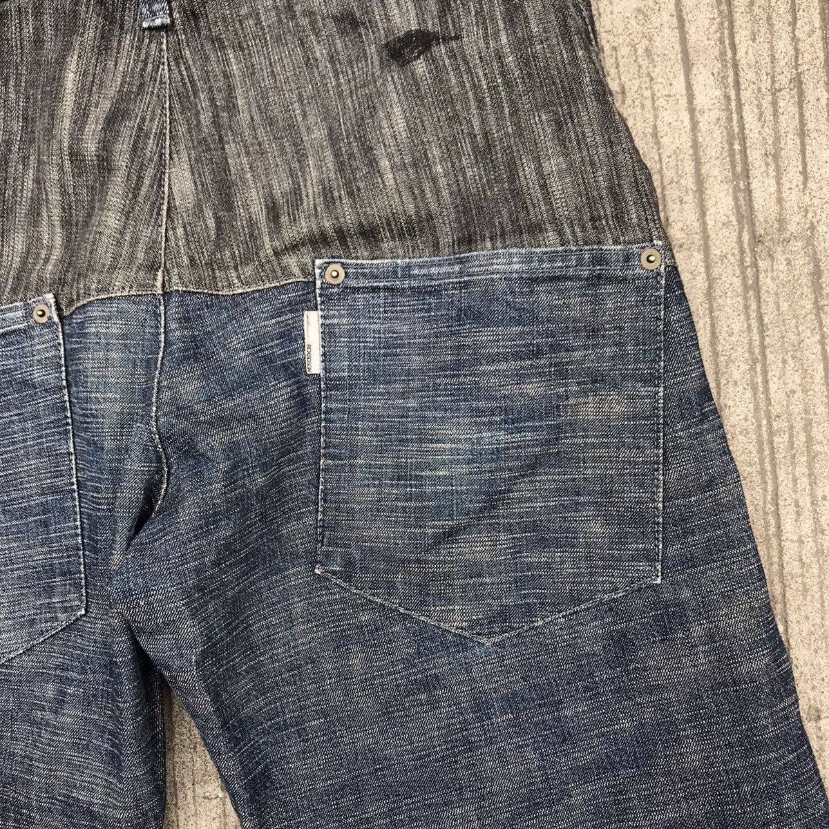 Japanese Brand RCKSDSGN Two Tone Denim Loose Jeans Size US 34 / EU 50 - 12 Thumbnail