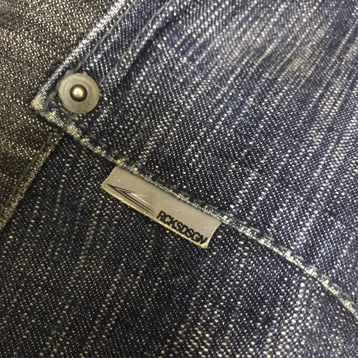 Japanese Brand RCKSDSGN Two Tone Denim Loose Jeans Size US 34 / EU 50 - 19 Thumbnail