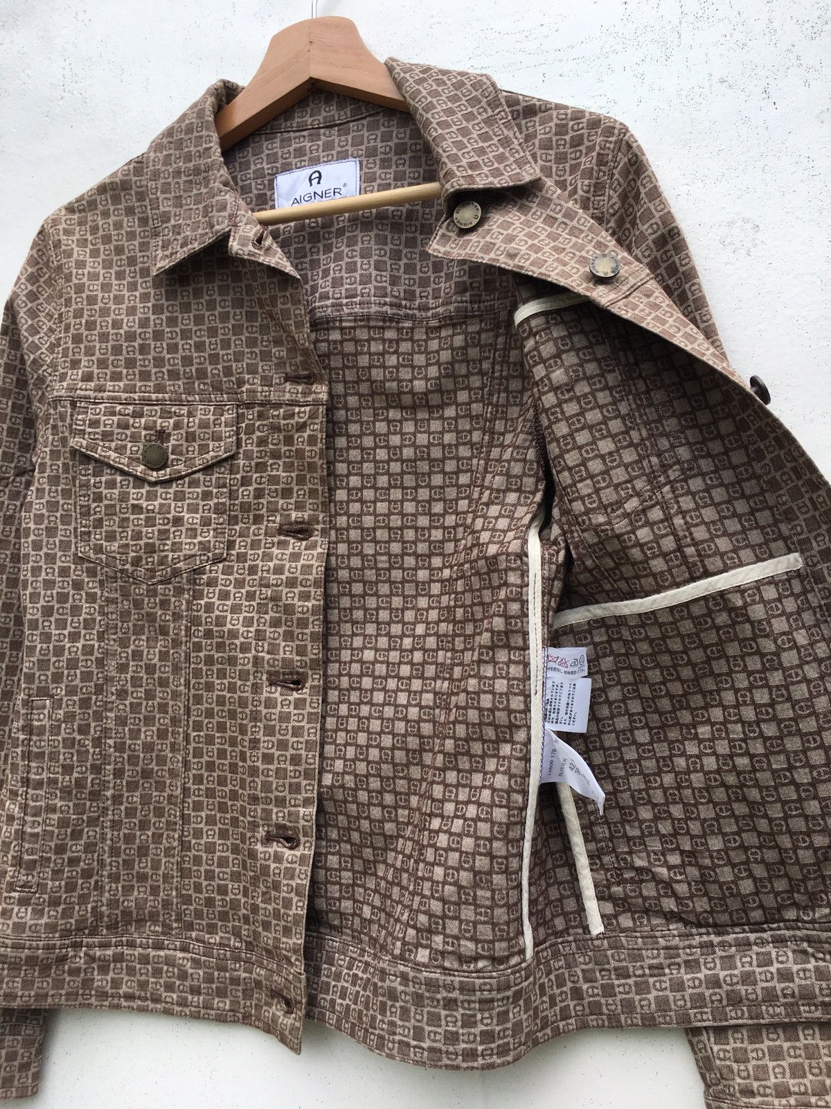 Aigner Vintage Aigner Monogram Buttons Jacket Size US S / EU 44-46 / 1 - 9 Thumbnail