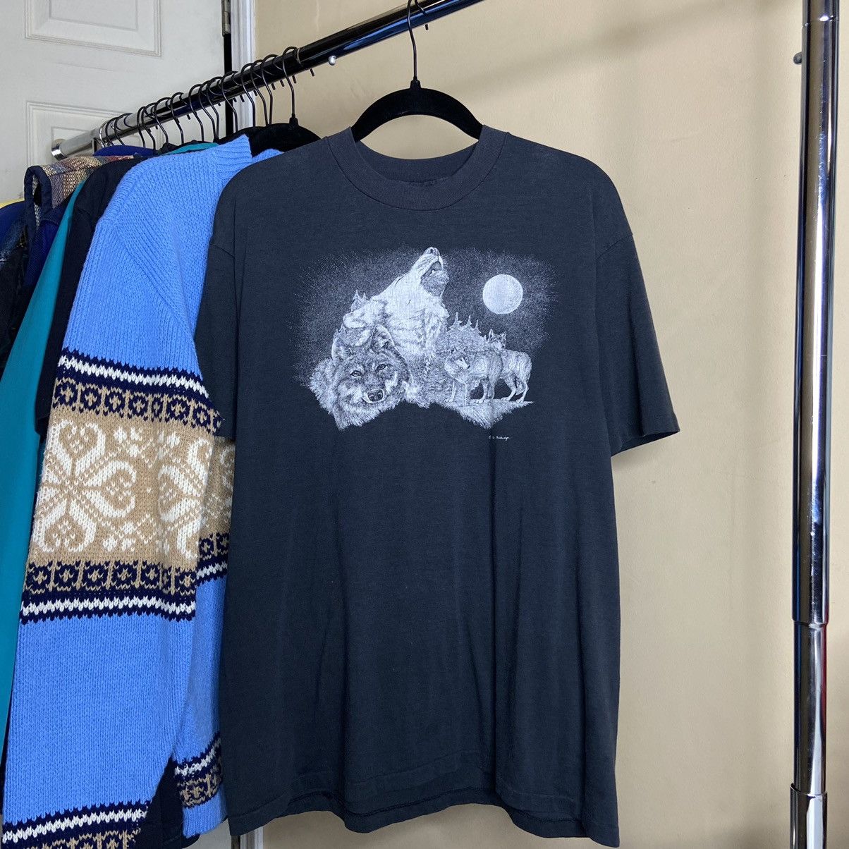 Vintage Vintage Howling Wolf Animal Tee Grailed