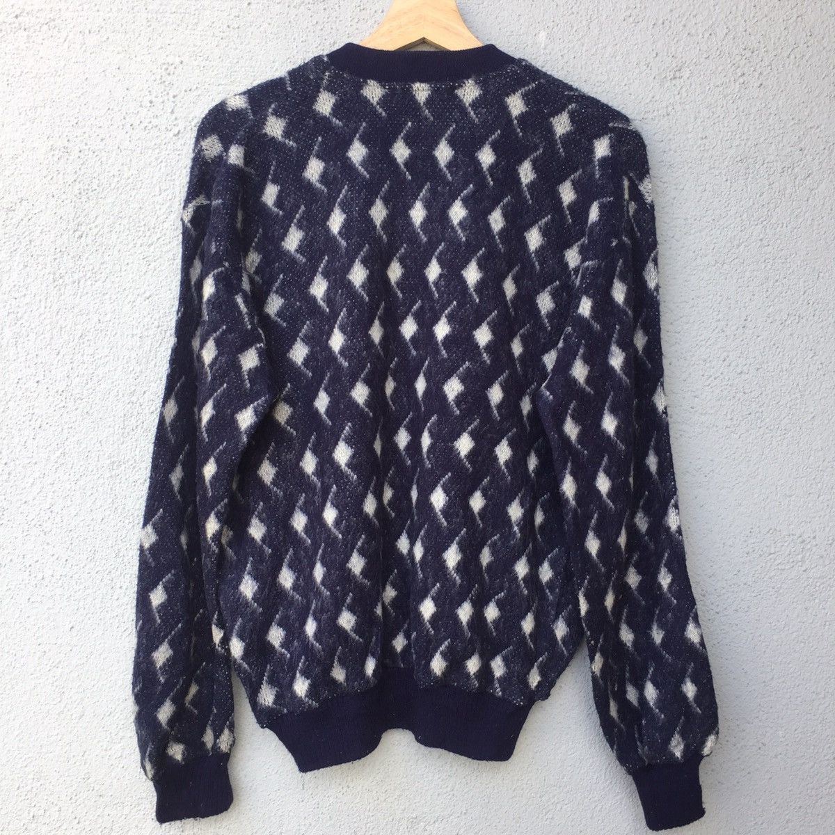 Aran Isles Knitwear × Japanese Brand Vintage Inabi Knitwear Sweater V Neck Size US L / EU 52-54 / 3 - 11 Thumbnail