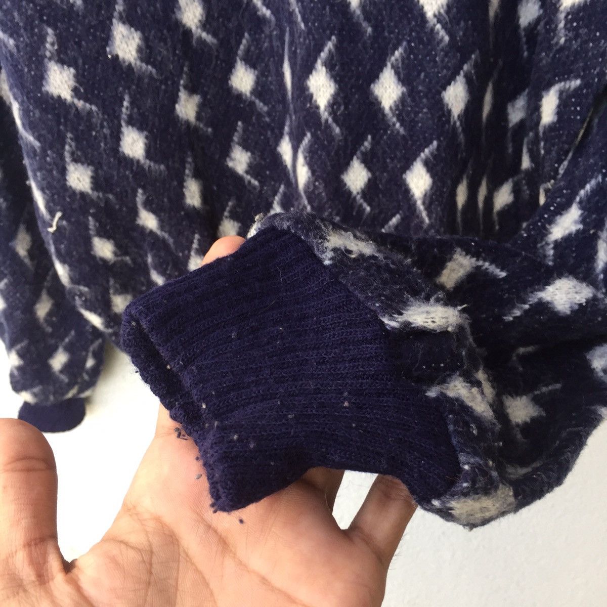 Aran Isles Knitwear × Japanese Brand Vintage Inabi Knitwear Sweater V Neck Size US L / EU 52-54 / 3 - 6 Thumbnail