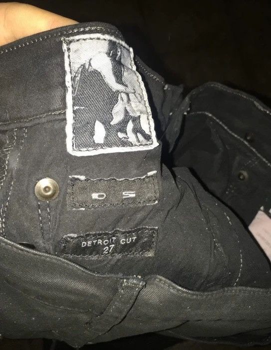Rick Owens RICK OWENS WAXED DETROIT CUT DENIM JEANS Size US 28 / EU 44 - 15 Thumbnail