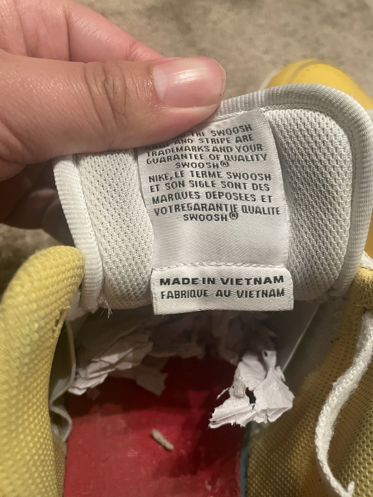 Nike × Supreme Supreme x Air Force 2 Yellow 2017 Size US 11 / EU 44 - 5 Thumbnail