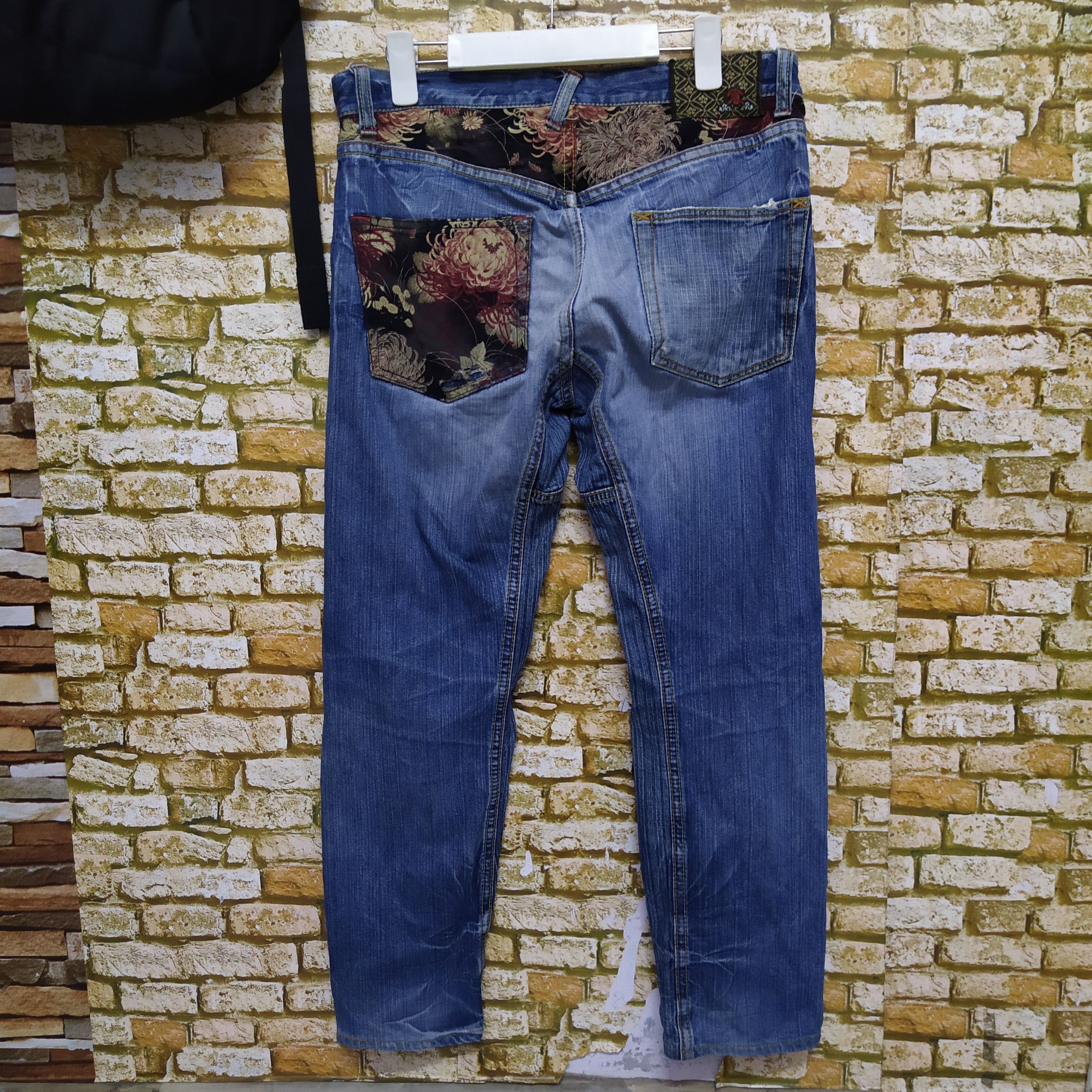 Eternal ETERNAL JAPAN SCRIPT DISTRESSED DENIM (D532) Size US 33 - 1 Thumbnail