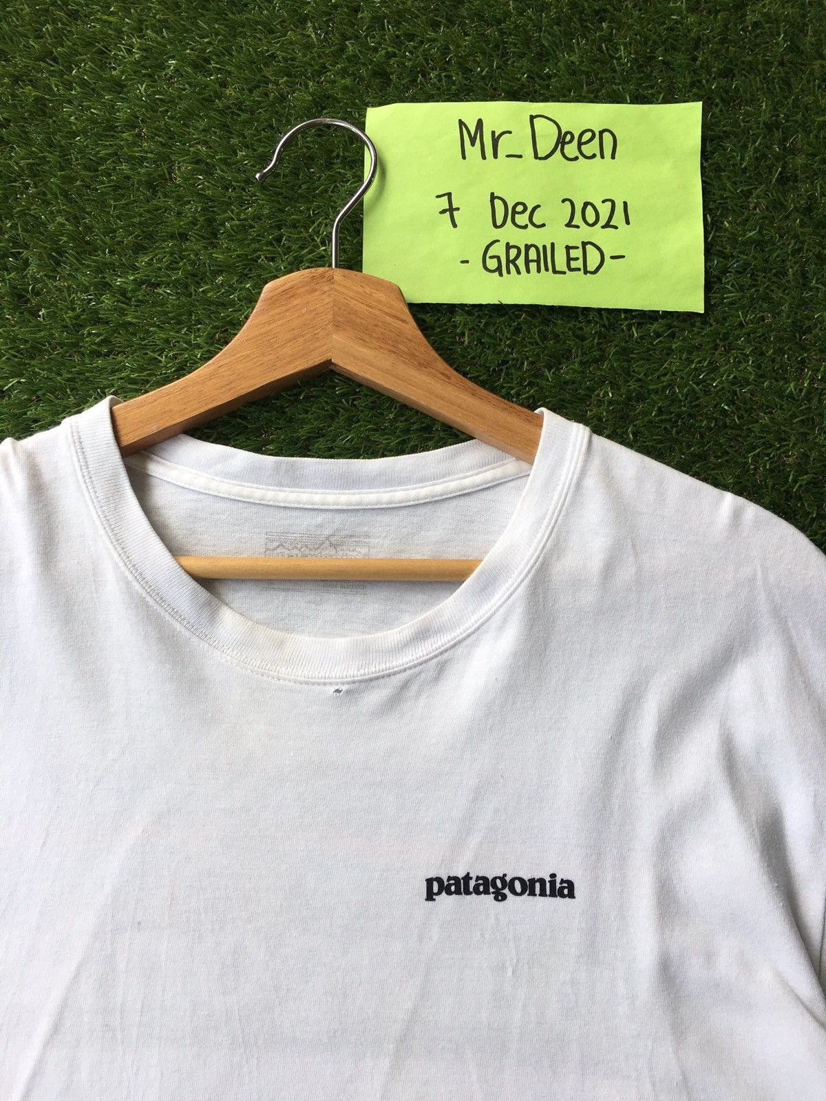 Patagonia Rare Vintage Patagonia Big Spellout Logo Tshirt Size US L / EU 52-54 / 3 - 11 Thumbnail