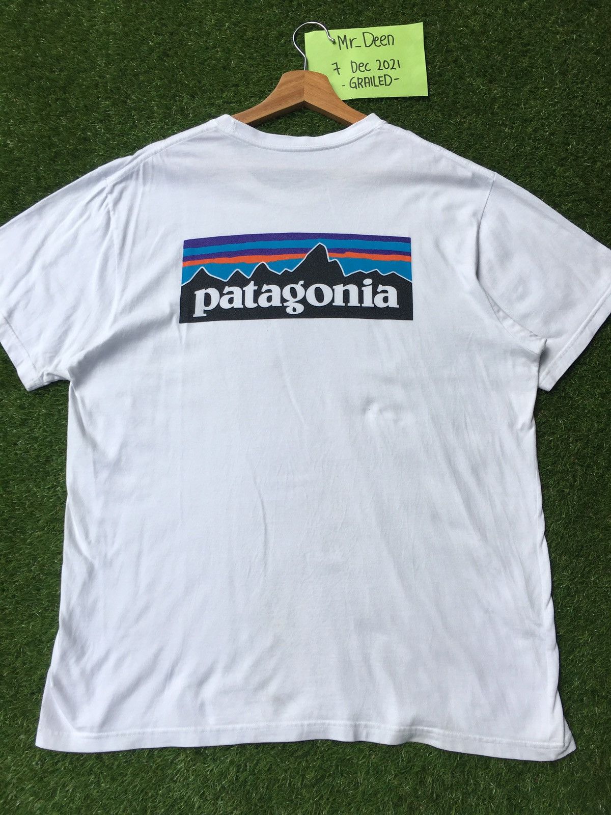 Patagonia Rare Vintage Patagonia Big Spellout Logo Tshirt Size US L / EU 52-54 / 3 - 5 Thumbnail