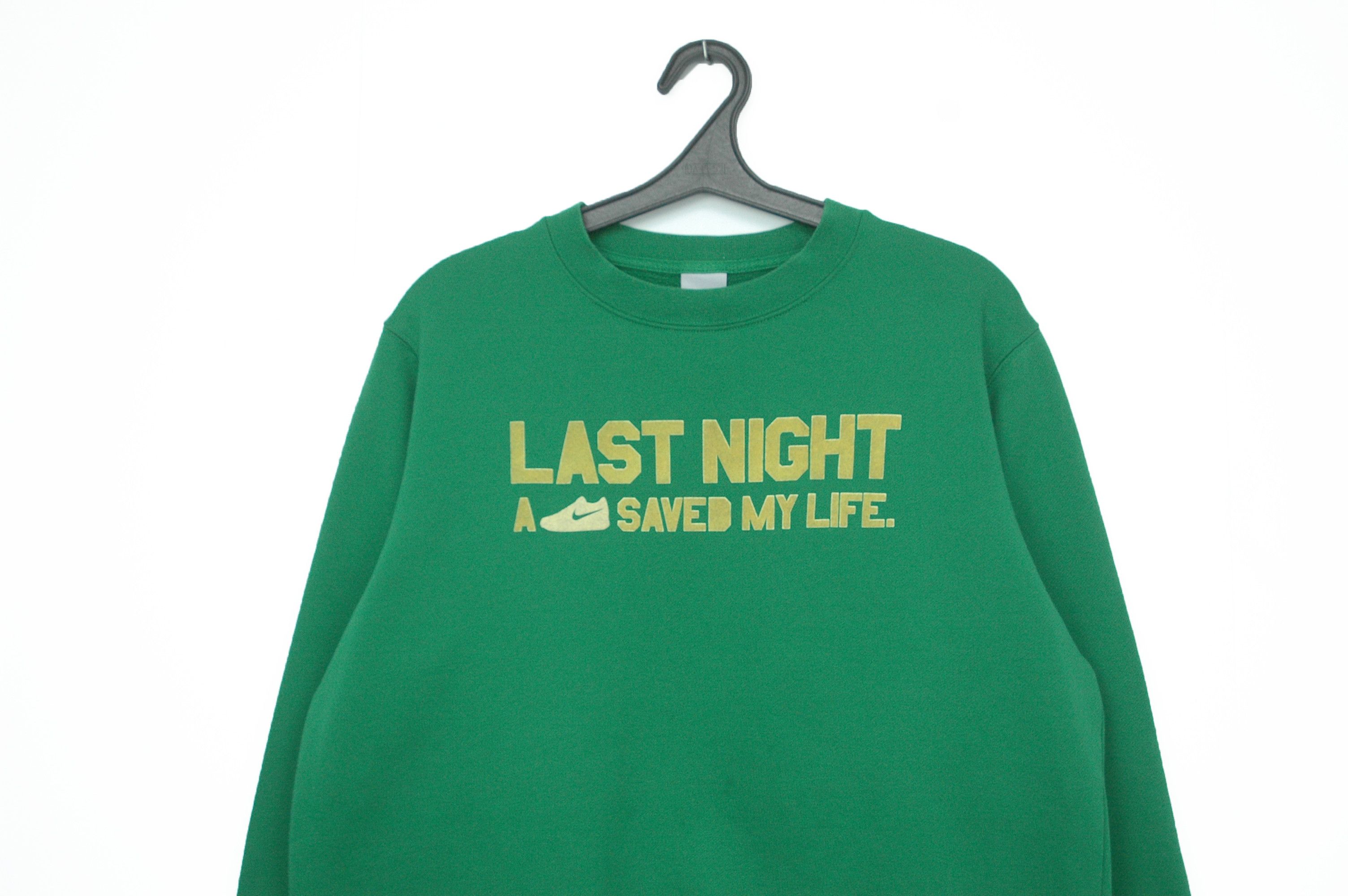 Nike Vintage Nike Print Sweatshirt Size US L / EU 52-54 / 3 - 2 Thumbnail