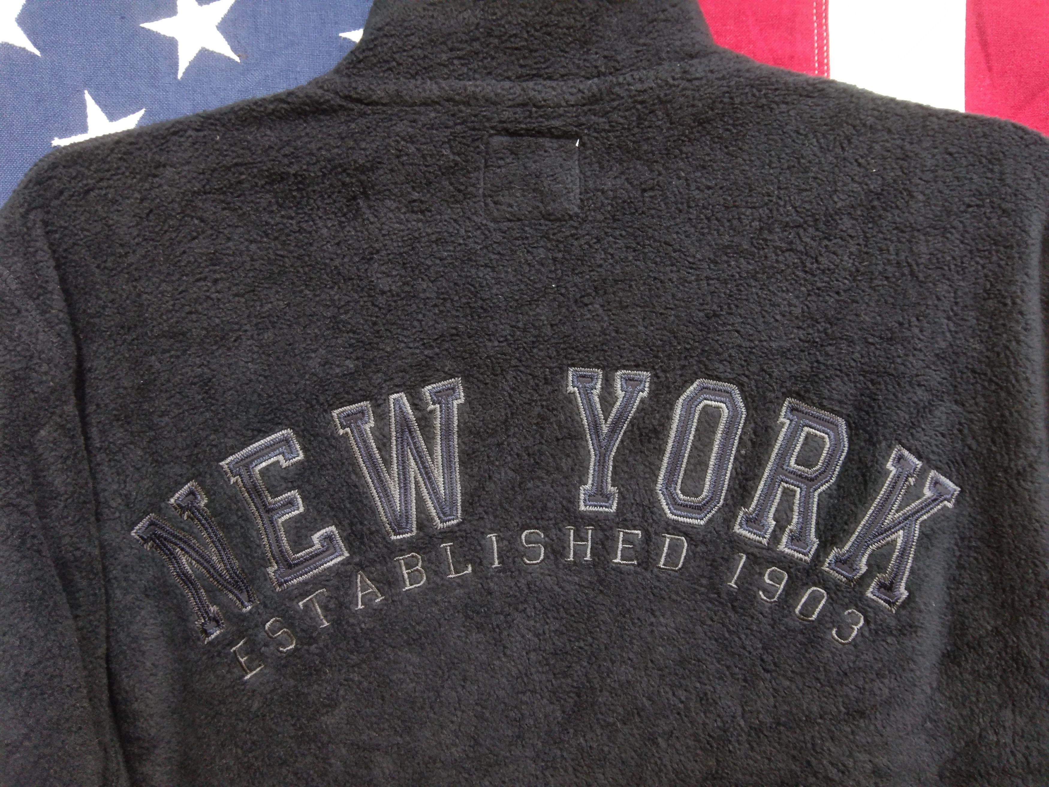 MLB STEALS 🔥🔥 NEW YORK YANKEE'S SHERPA SWEATSHIRT Size US L / EU 52-54 / 3 - 8 Thumbnail