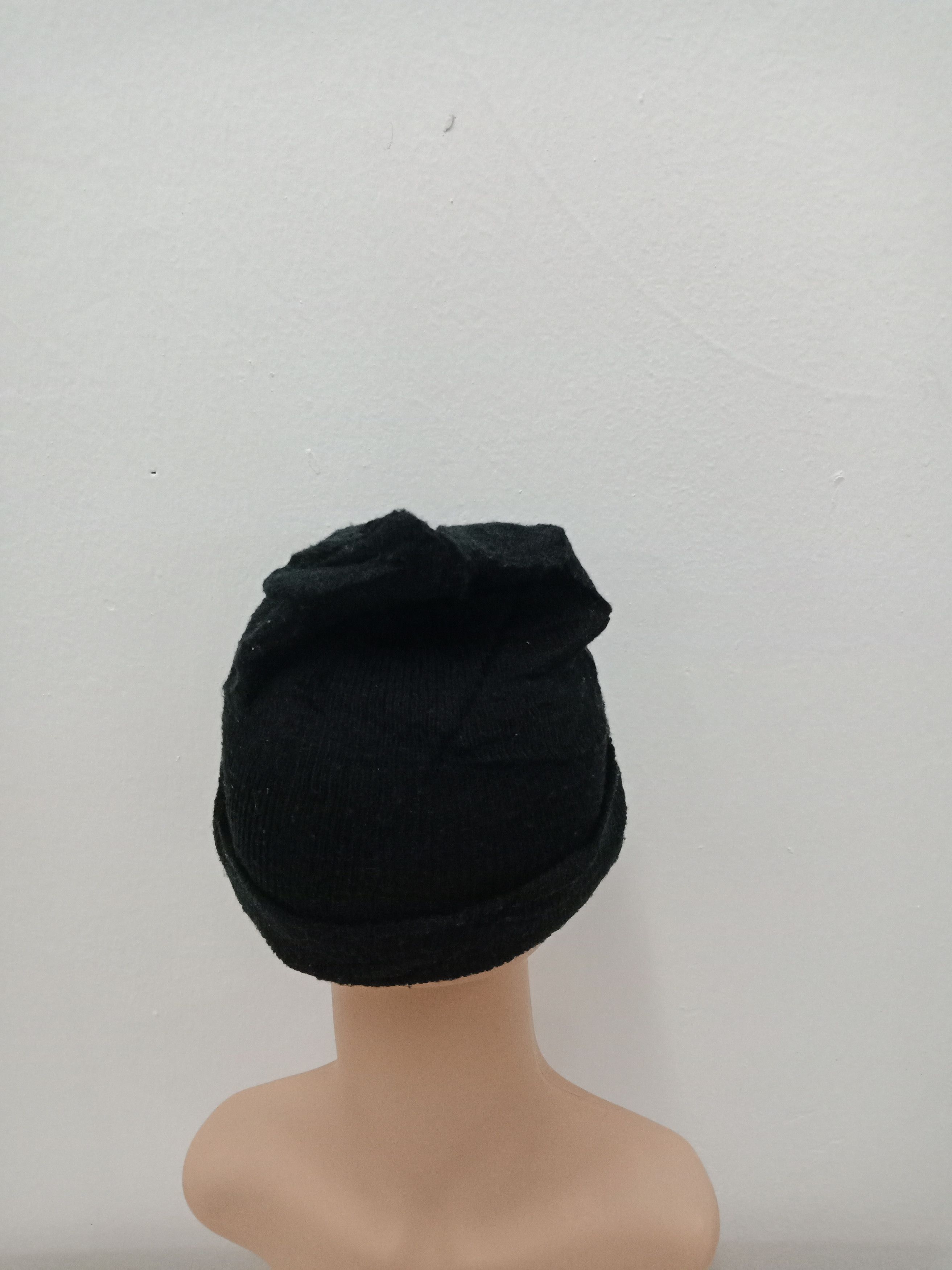 Nike Vintage Nike Embroid Cuffed Beanie Size ONE SIZE - 2 Thumbnail