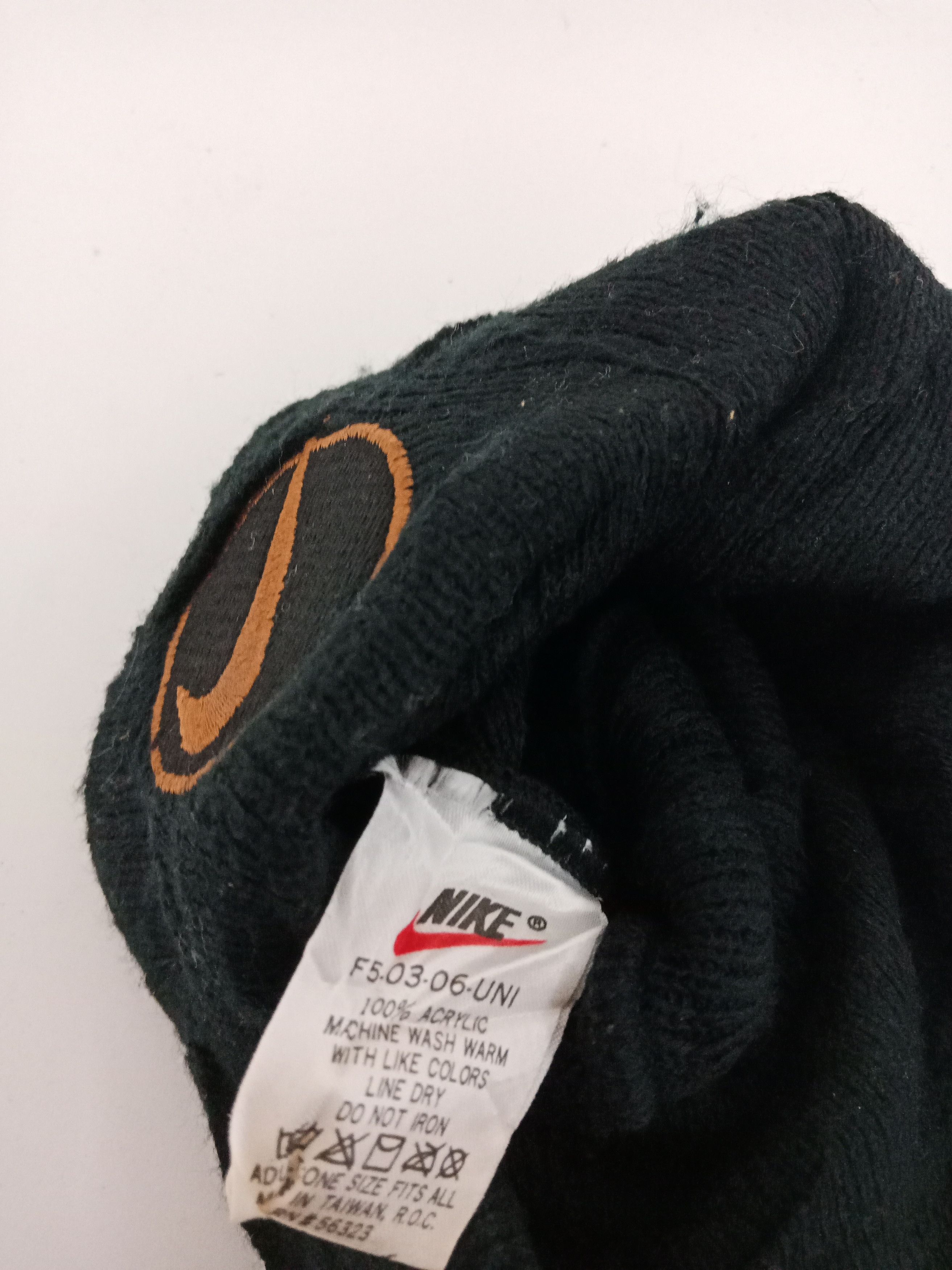 Nike Vintage Nike Embroid Cuffed Beanie Size ONE SIZE - 6 Thumbnail