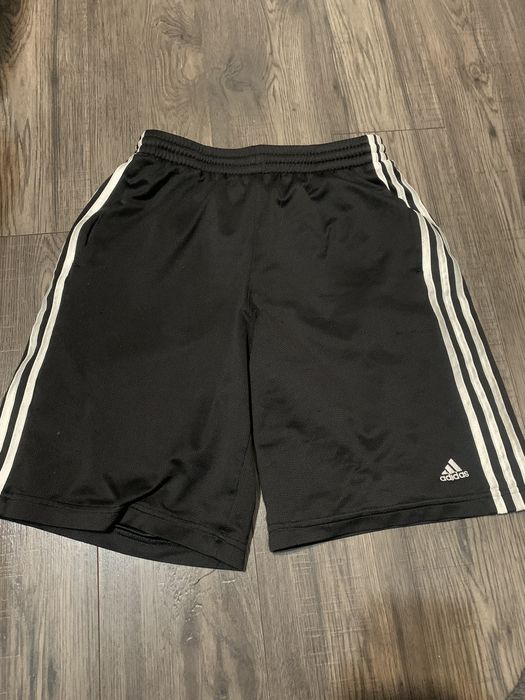 Adidas Addias shorts | Grailed