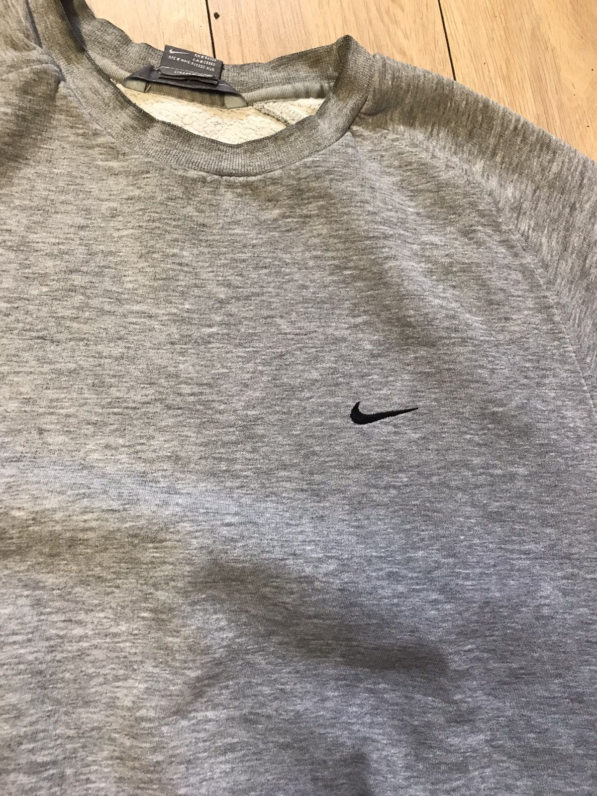 Jordan Brand × Nike × Vintage Nike vintage mini swoosh sweatshirt xl large Size US XL / EU 56 / 4 - 3 Thumbnail