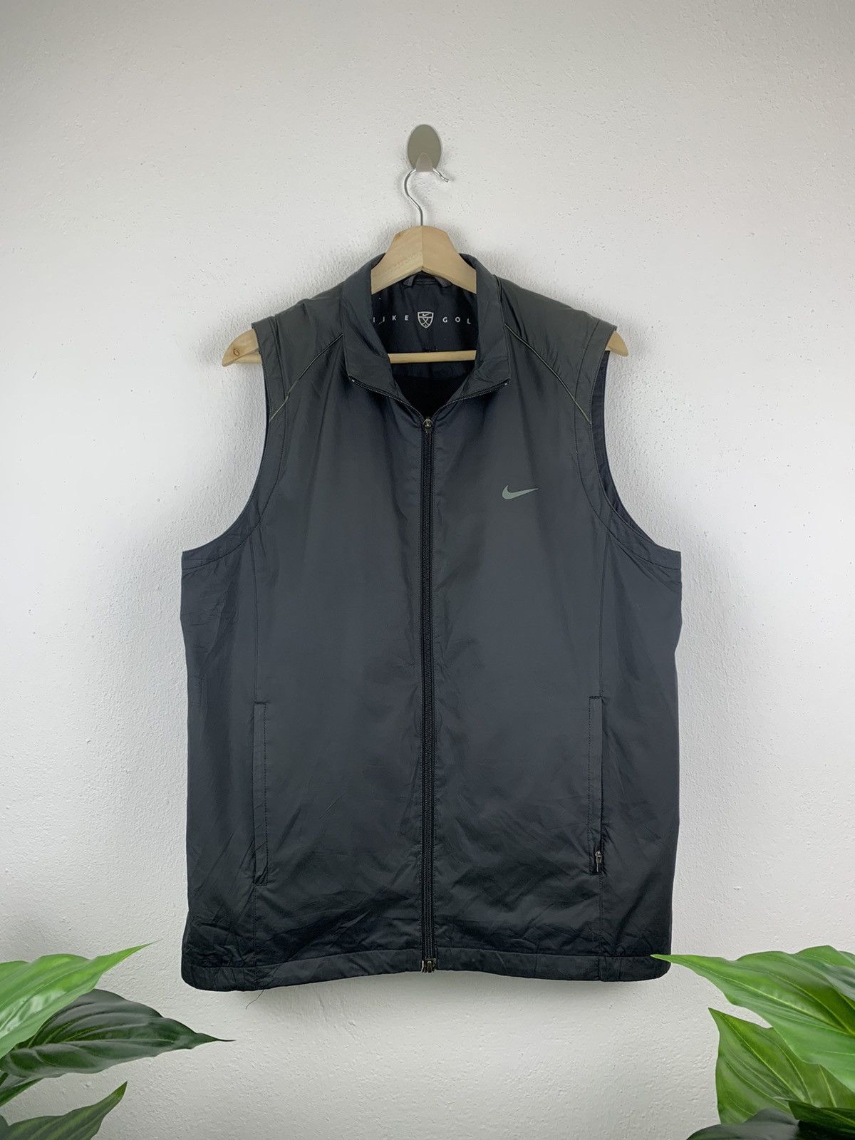 NIKE GOLF POLYESTER BLACK VEST