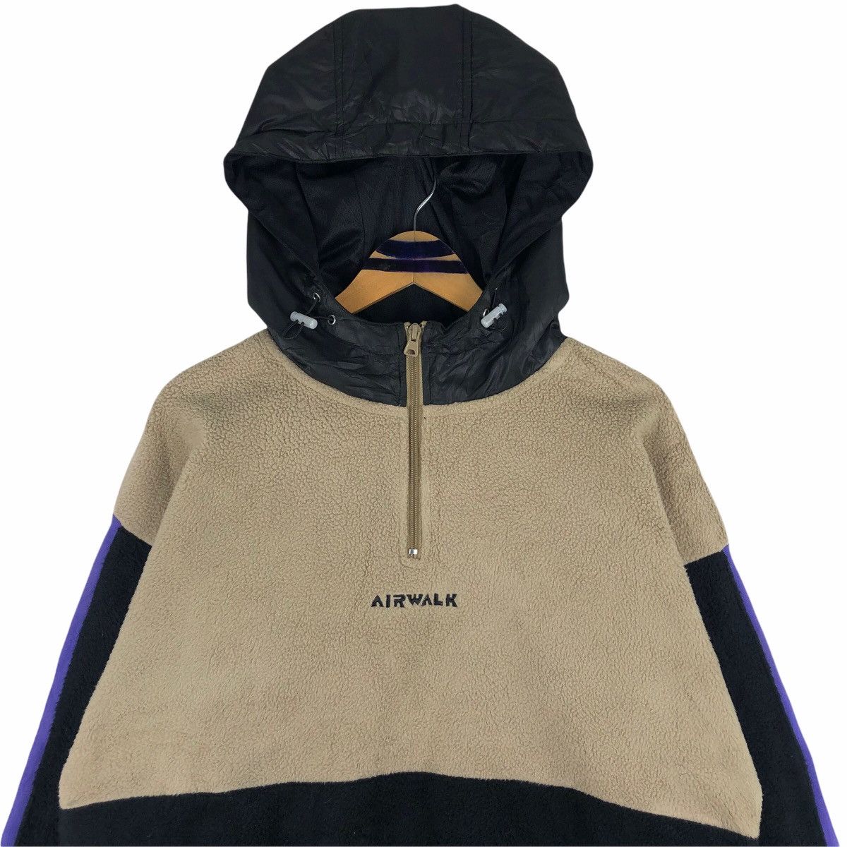 Airwalk Vintage Airwalk Fleece Hoodie Sweater Size US XL / EU 56 / 4 - 5 Thumbnail