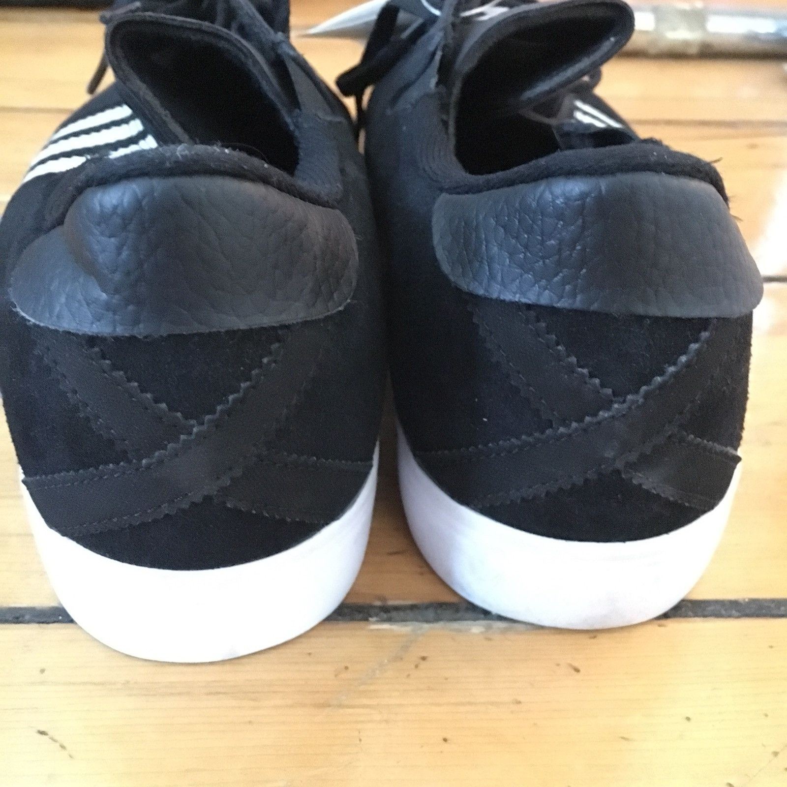 Adidas 🔥 VERY RARE NEW Mark Gonzales Skateboarding Size US 9 / EU 42 - 8 Thumbnail