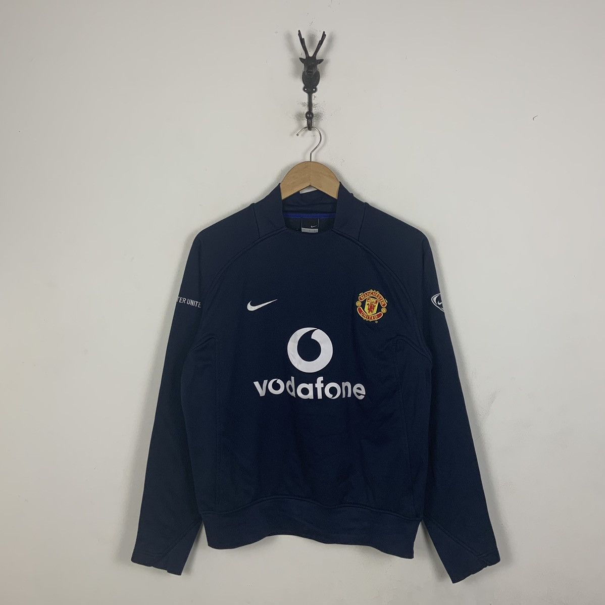 nike manchester united sweatshirt