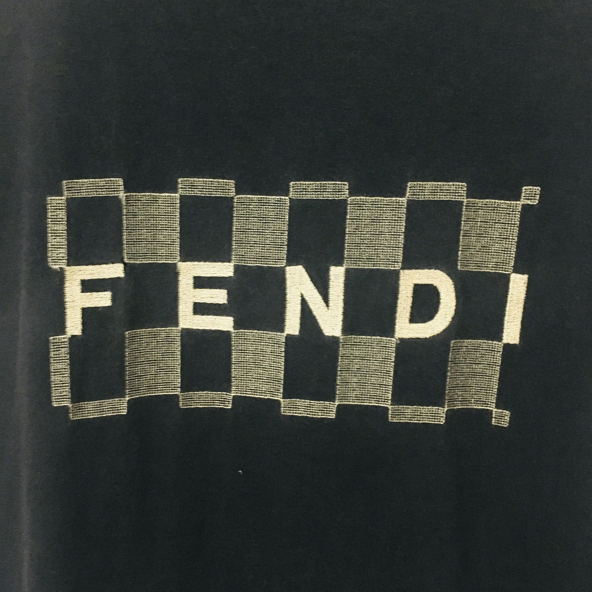 Fendi × Vintage FENDI Tee x VINTAGE 90s x Made In Italy Embroidery Logo Size US S / EU 44-46 / 1 - 2 Thumbnail