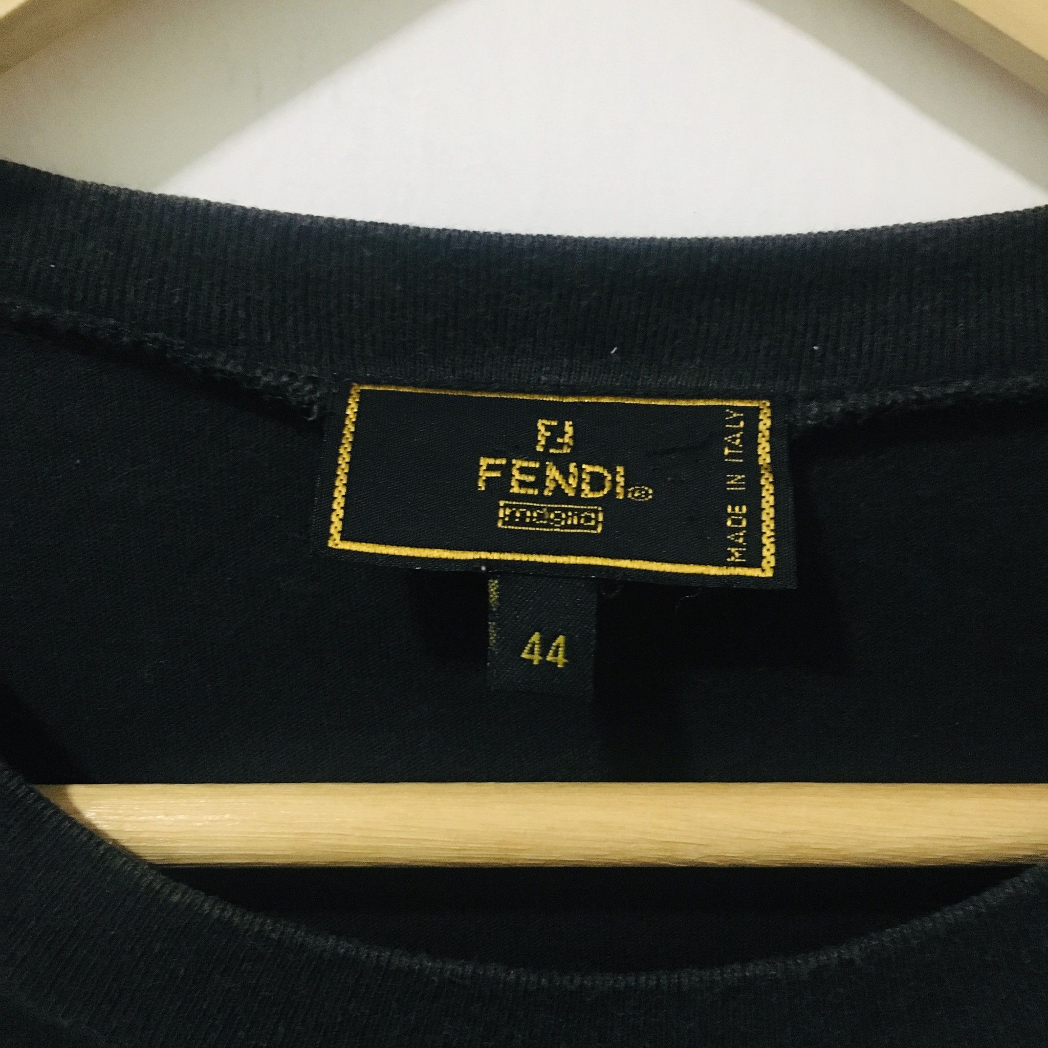 Fendi × Vintage FENDI Tee x VINTAGE 90s x Made In Italy Embroidery Logo Size US S / EU 44-46 / 1 - 3 Thumbnail