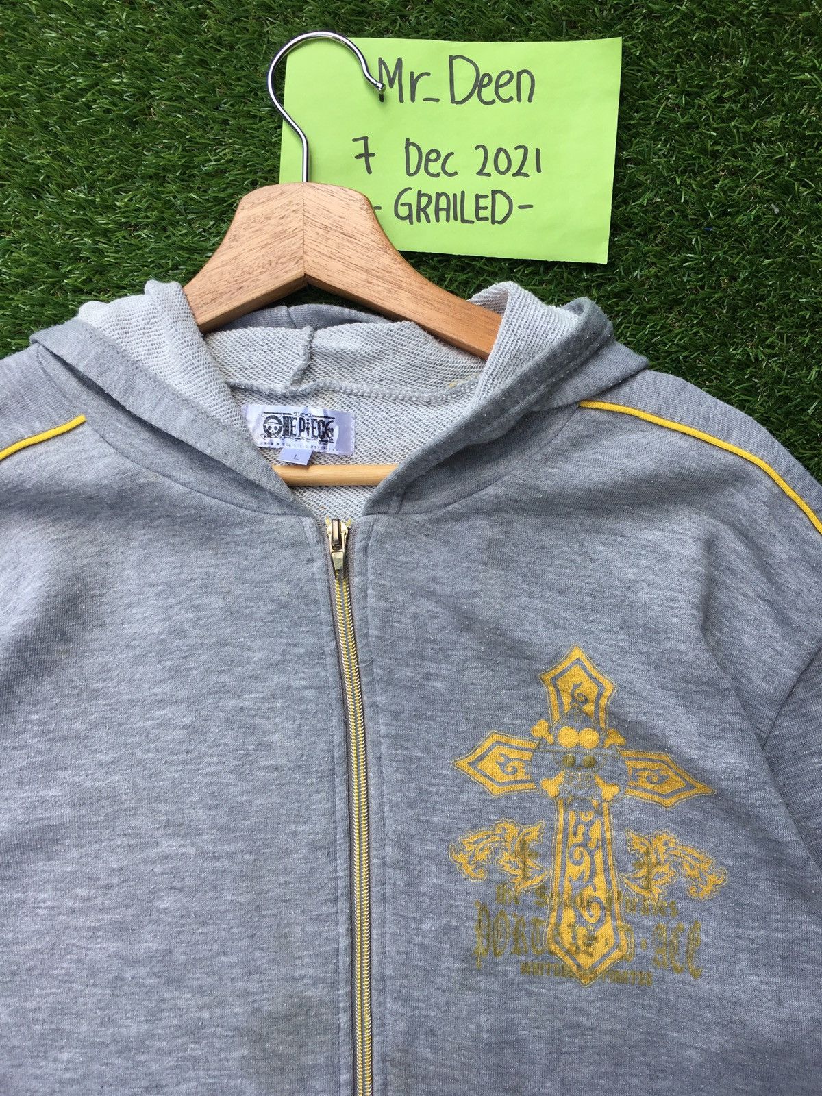 Anime Rare Vintage One Piece Printed Hoodie Size US L / EU 52-54 / 3 - 12 Thumbnail