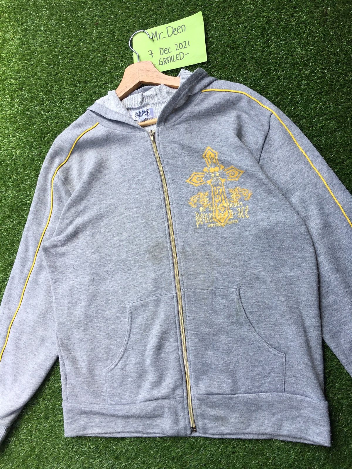 Anime Rare Vintage One Piece Printed Hoodie Size US L / EU 52-54 / 3 - 11 Thumbnail
