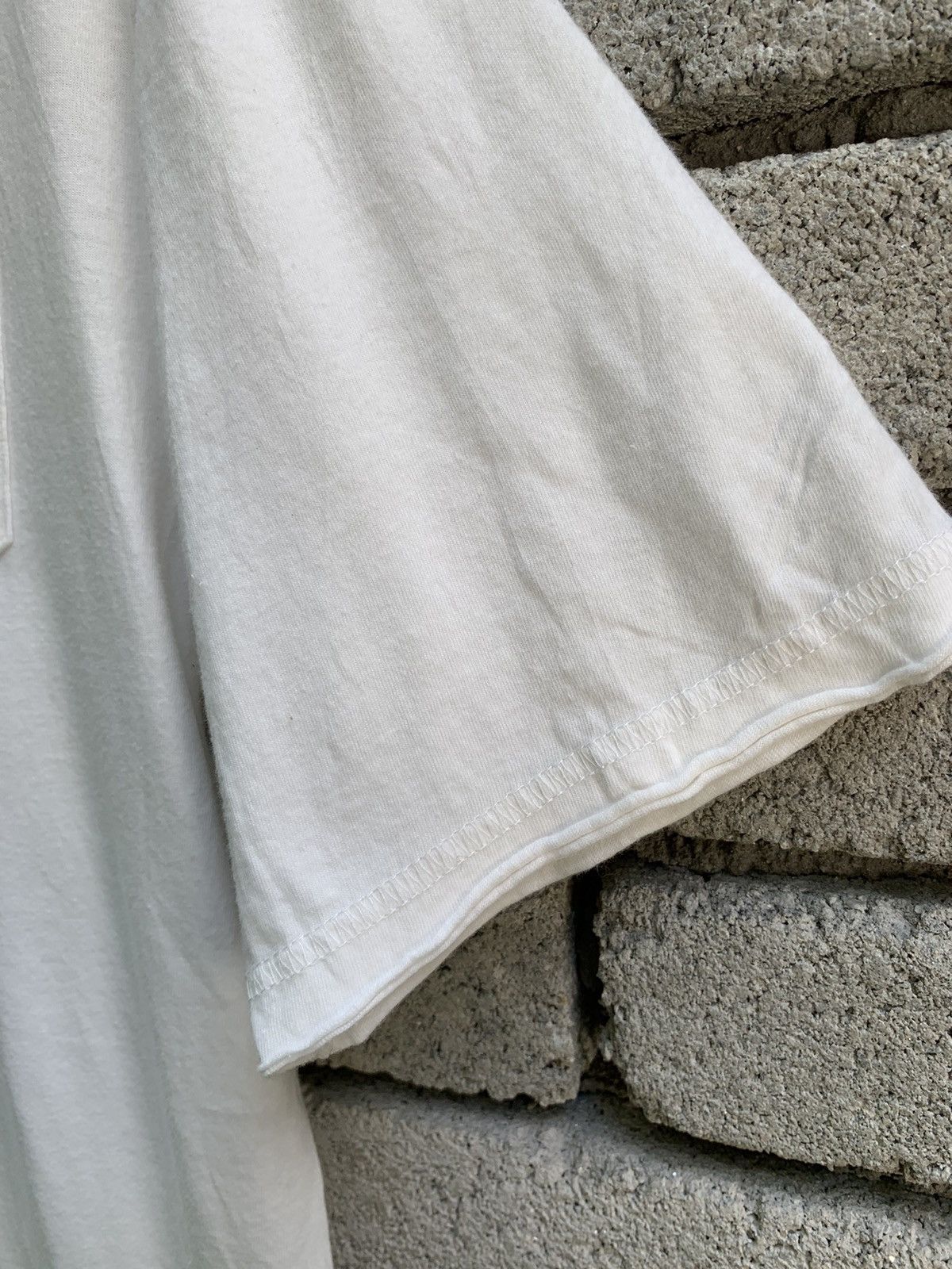 Designer × Japanese Brand Rare Design Single Pocket Todayful Half Grey&White T Shirt Size US L / EU 52-54 / 3 - 11 Thumbnail