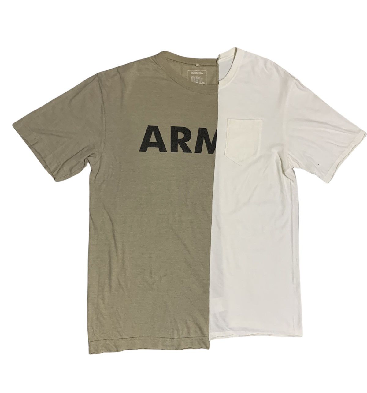 Designer × Japanese Brand Rare Design Single Pocket Todayful Half Grey&White T Shirt Size US L / EU 52-54 / 3 - 1 Thumbnail