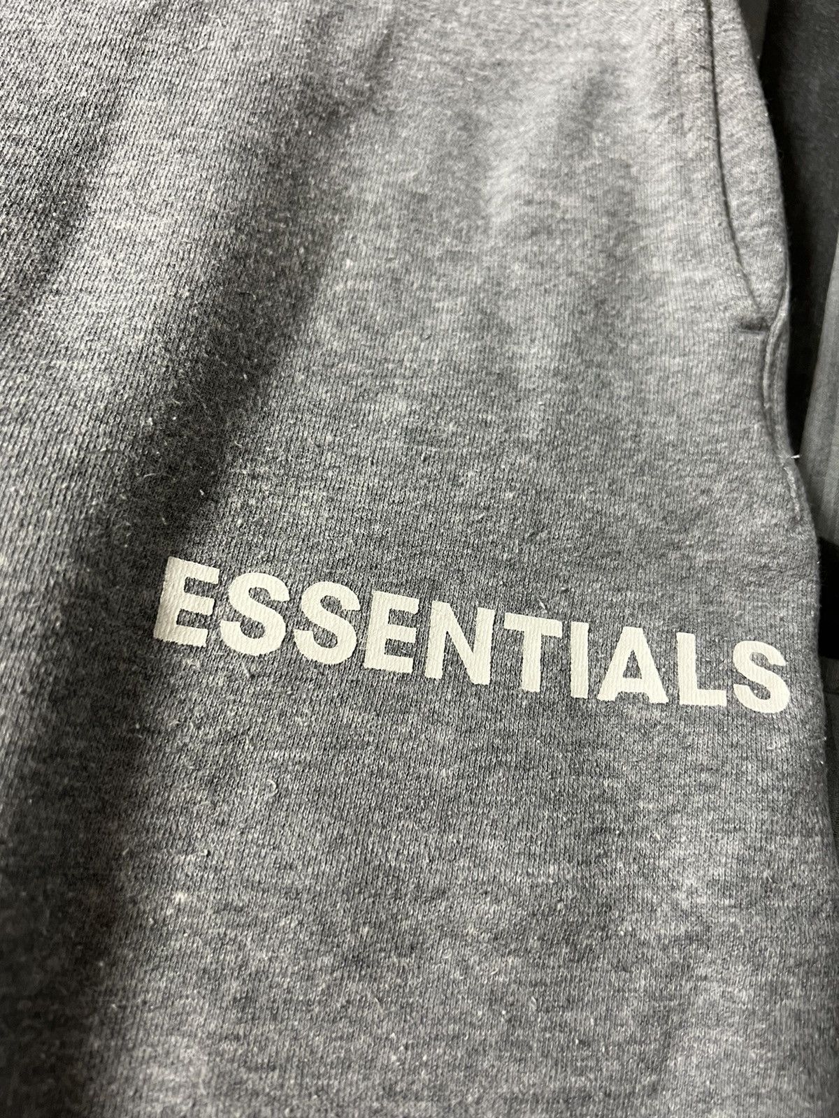 Essentials × Fear of God Fear of God Essentials OG Graphic Sweatpants Grey Size US 30 / EU 46 - 4 Thumbnail